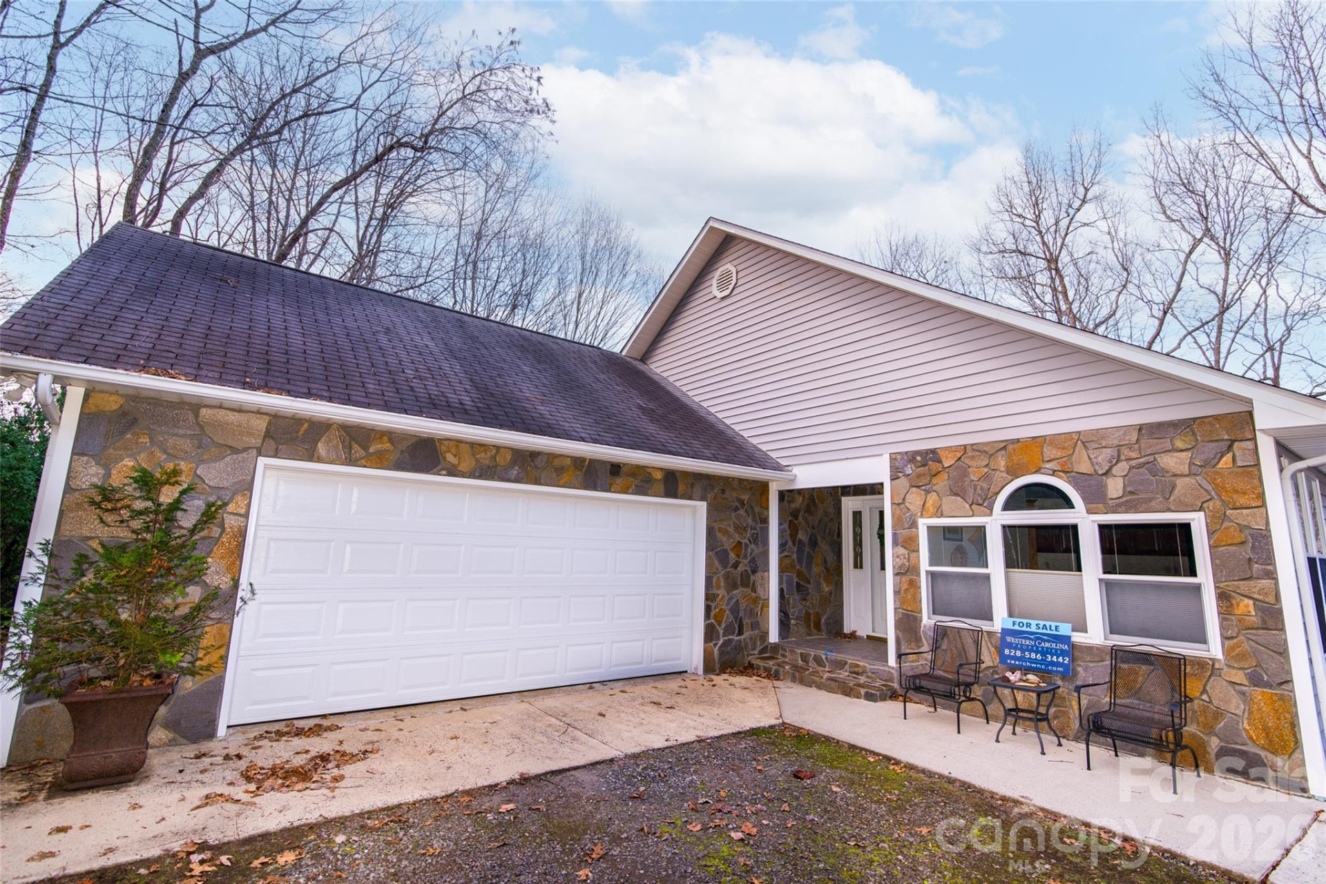 194 Ridgeview Drive - Photo 2