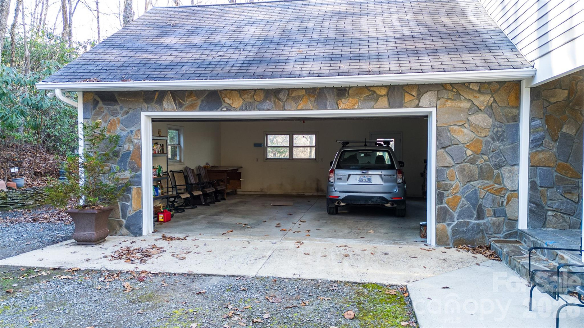 194 Ridgeview Drive - Photo 4