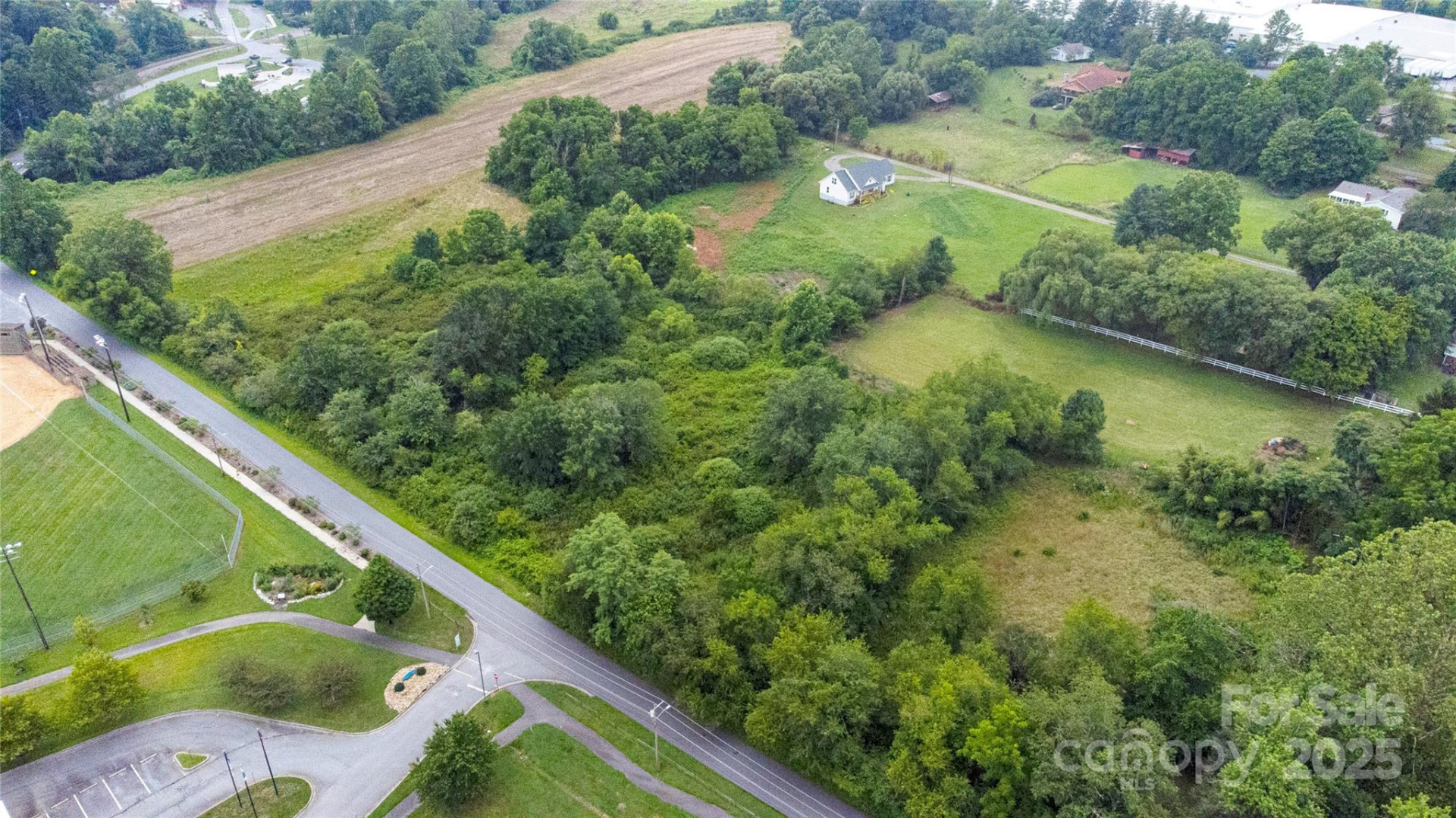 625 Vance Street - Photo 10