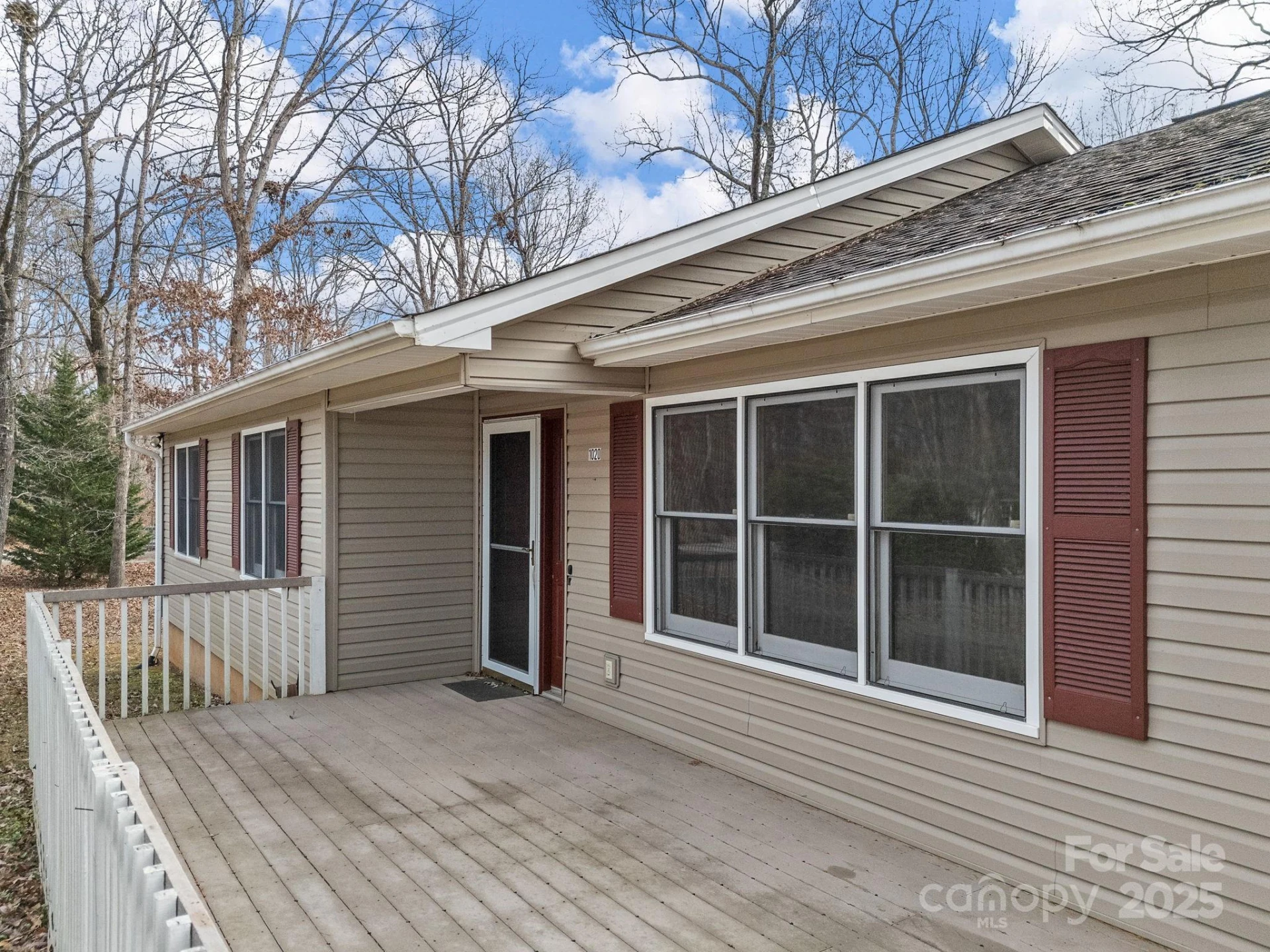 1020 Blanton Street - Photo 2