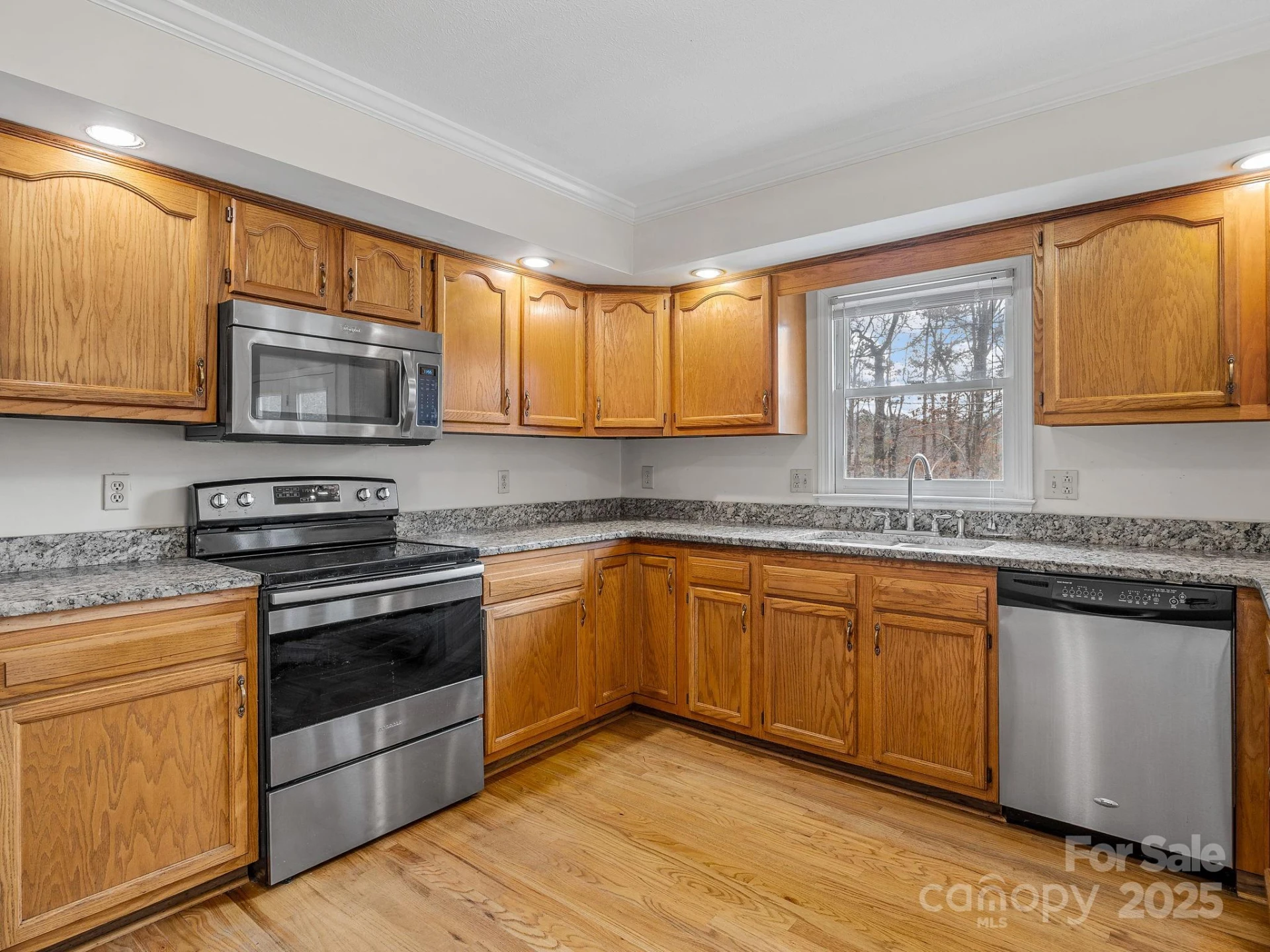 1020 Blanton Street - Photo 9