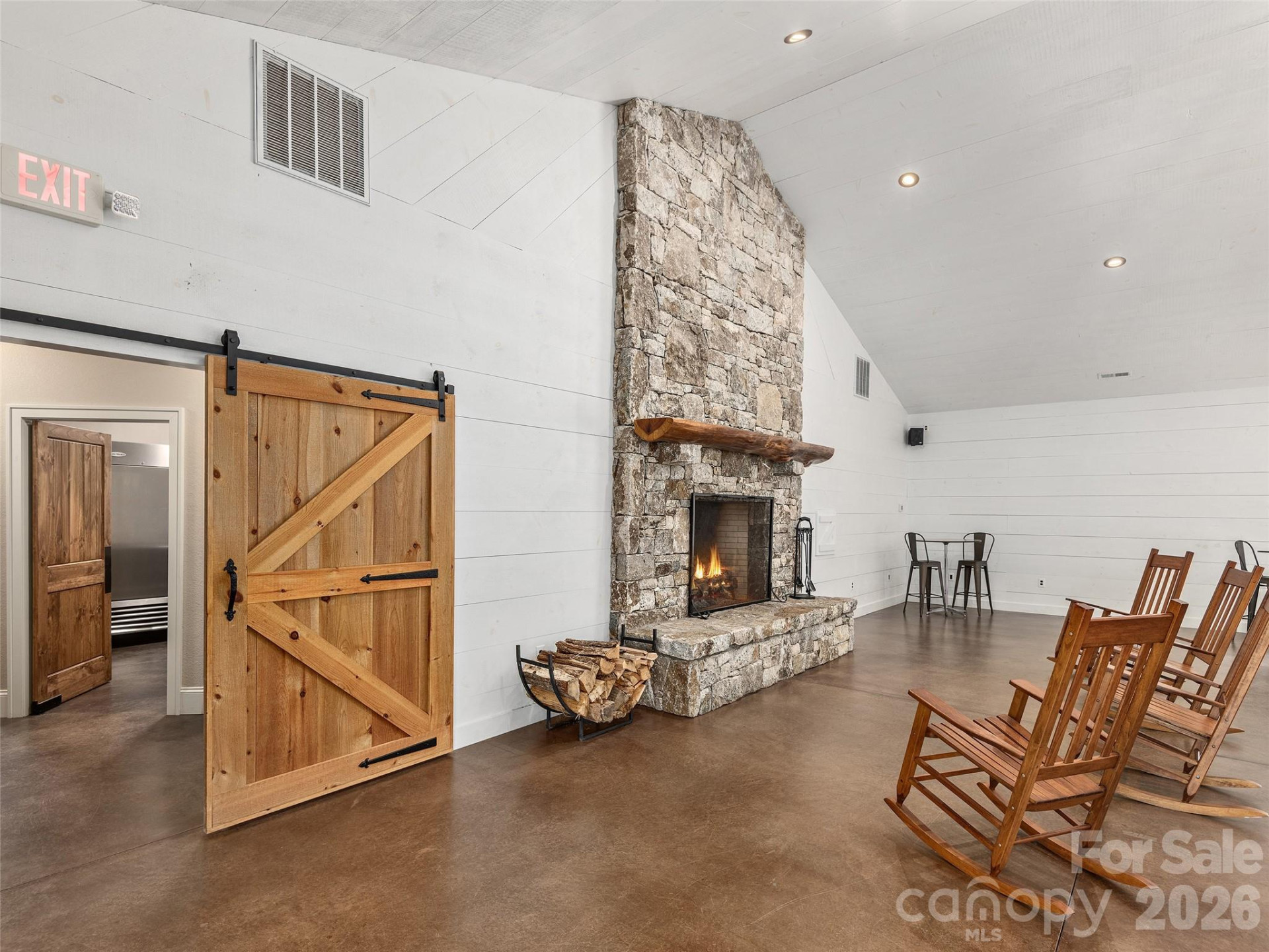 355 Johnson Drive - Photo 4