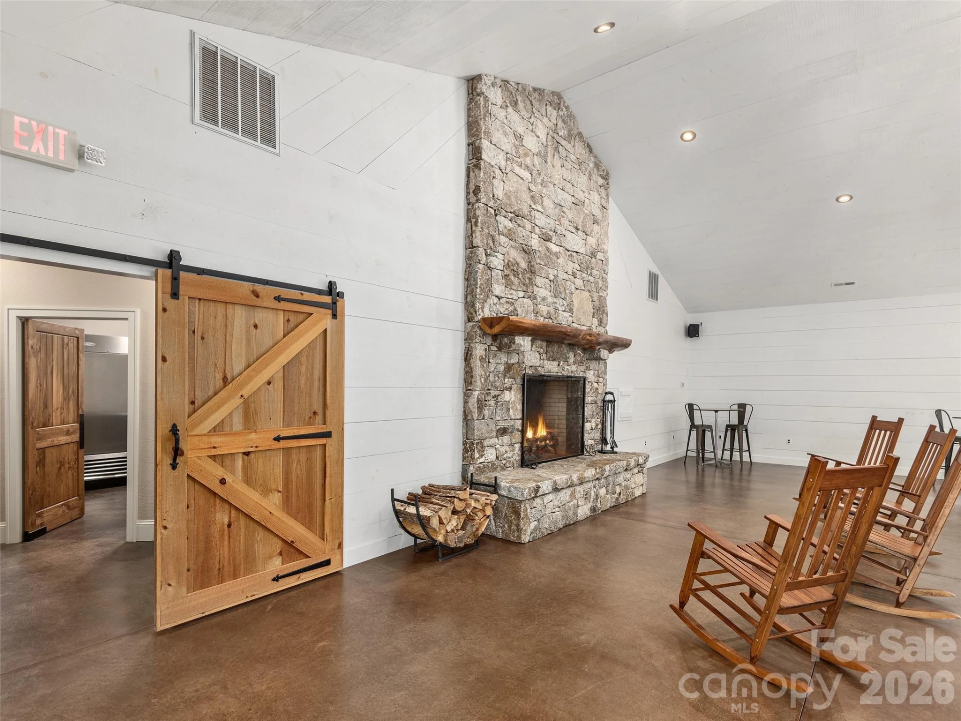 355 Johnson Drive - Photo 4