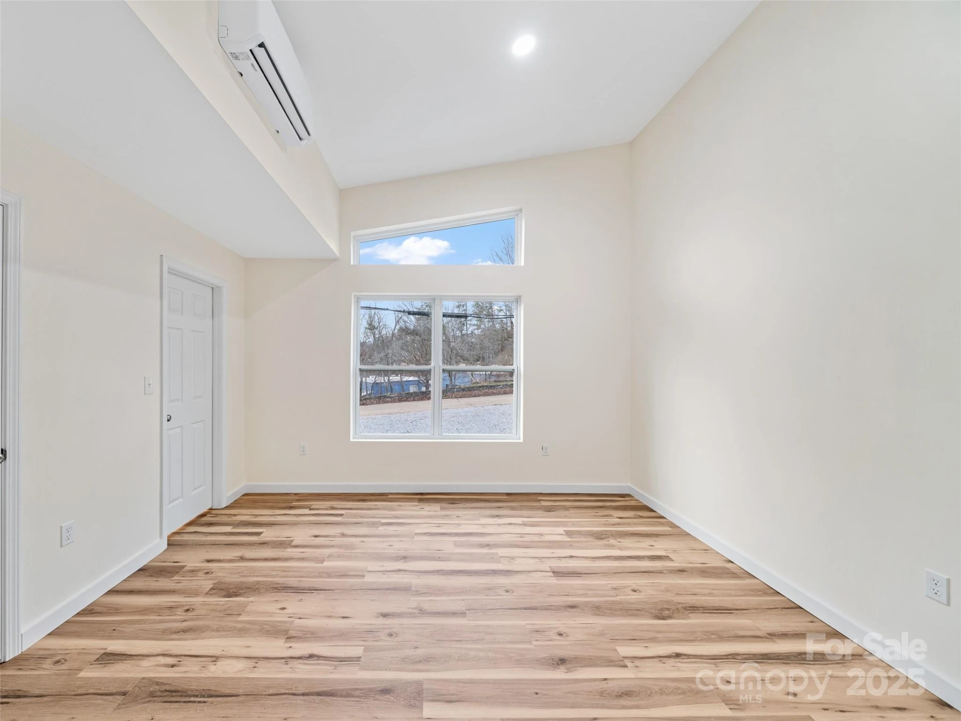 48 Phillips Lane - Photo 8