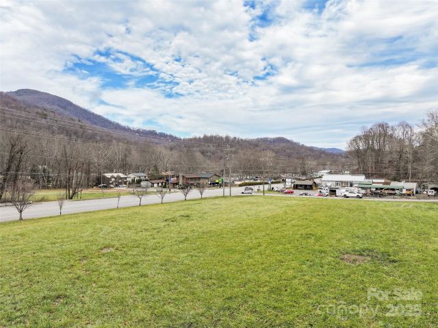 000 Soco Road, Maggie Valley, NC, 28751