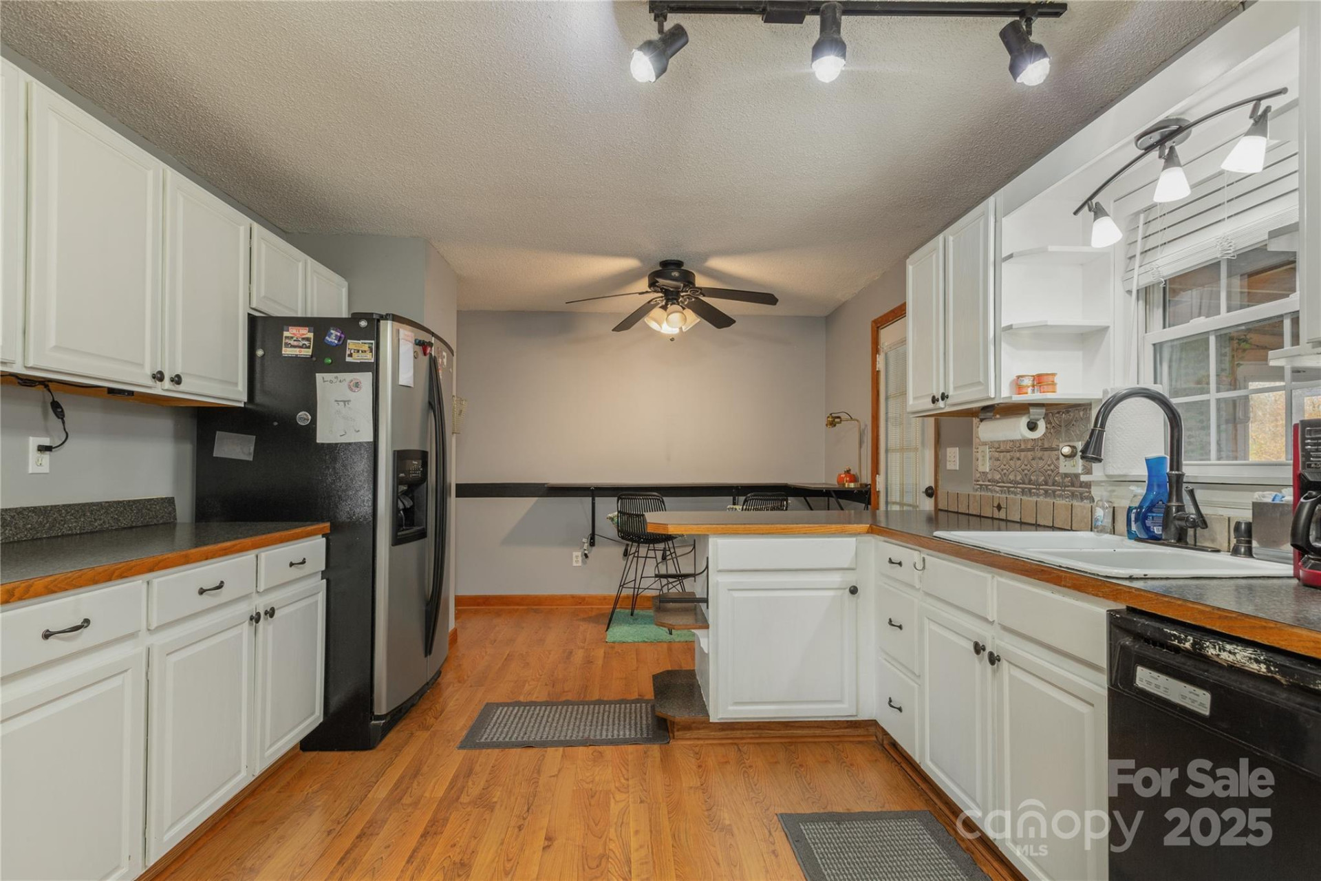 333 Oakview Park Road - Photo 4