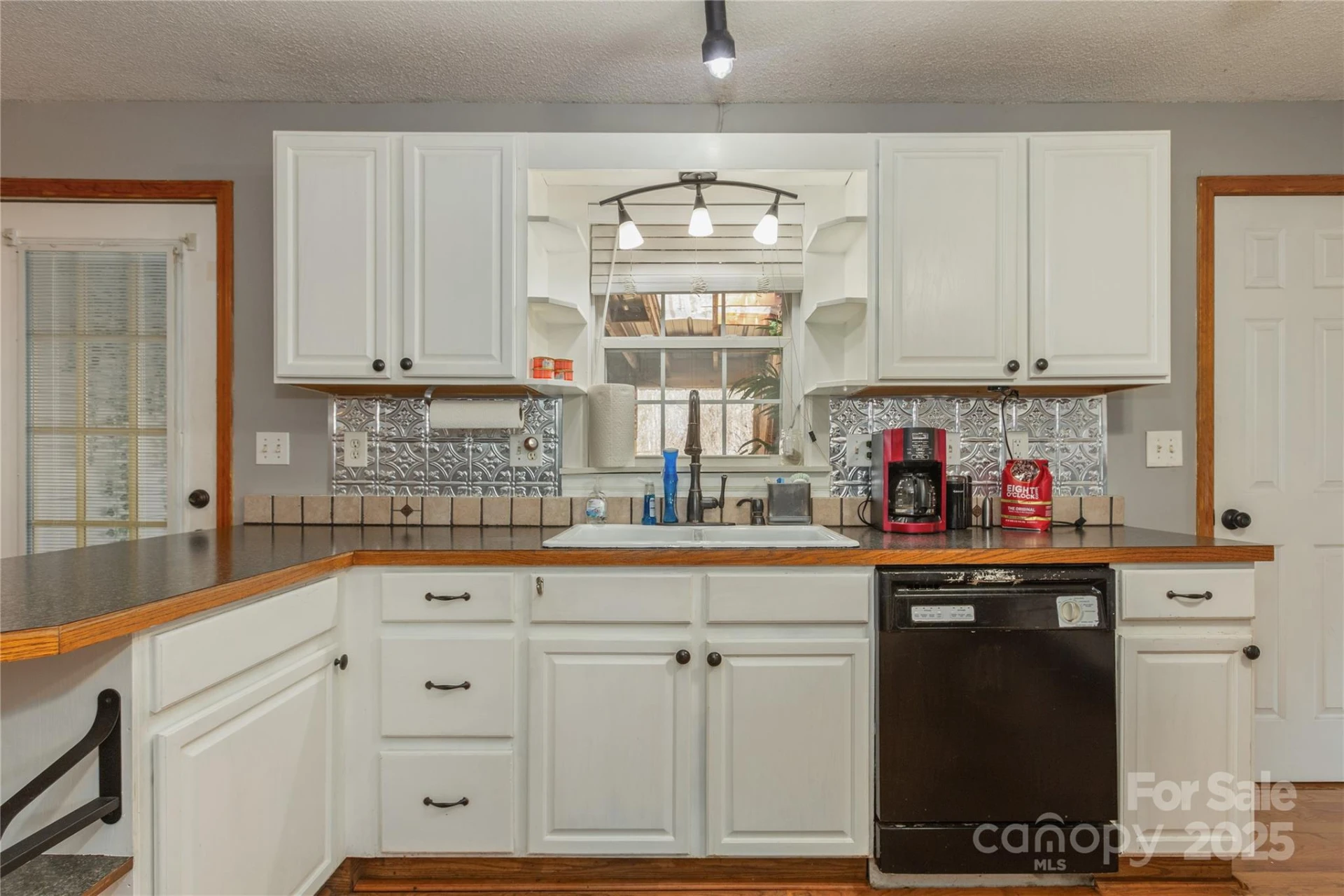 333 Oakview Park Road - Photo 7