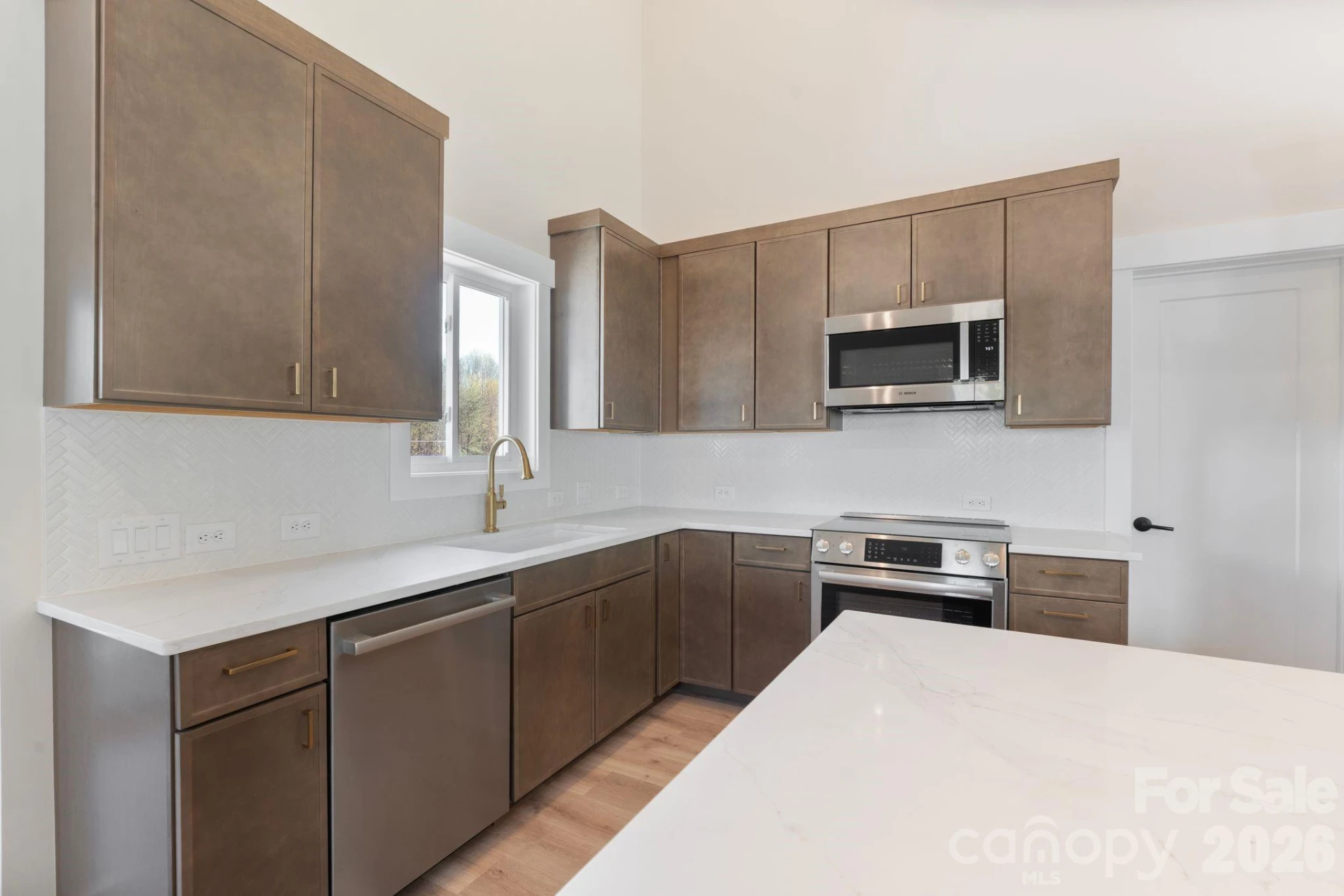 5733 Selkirk Drive - Photo 15