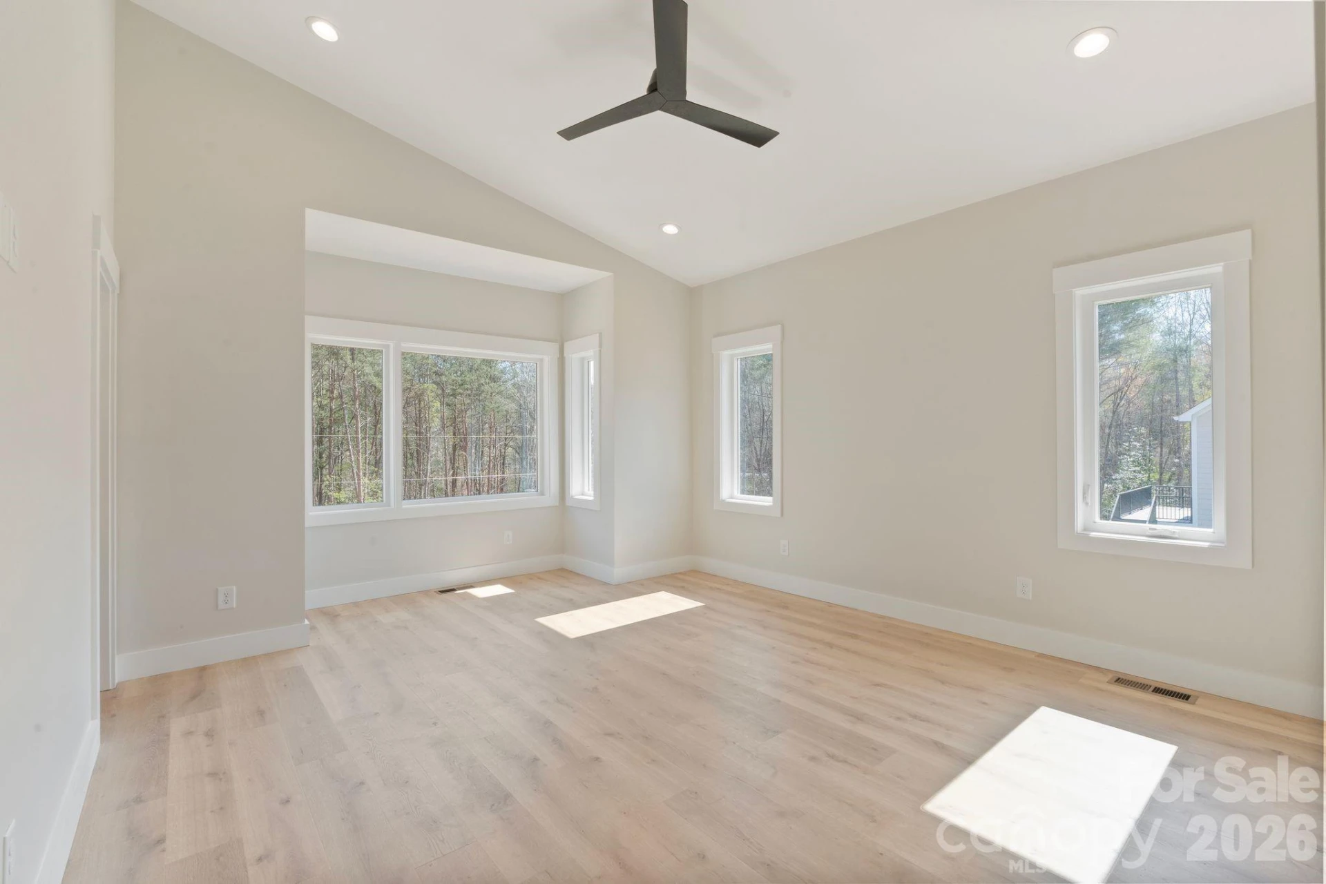 5733 Selkirk Drive - Photo 23