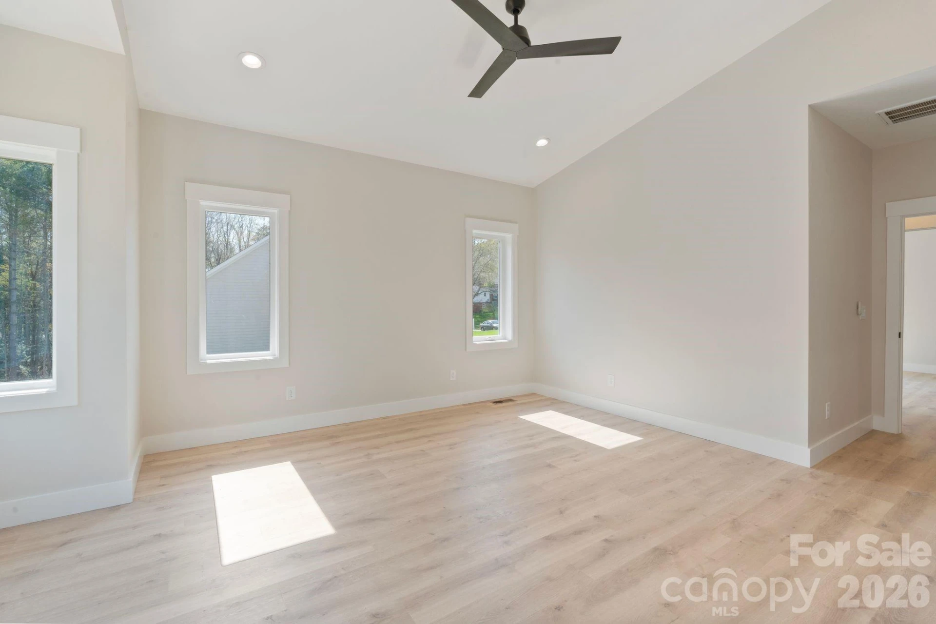 5733 Selkirk Drive - Photo 24