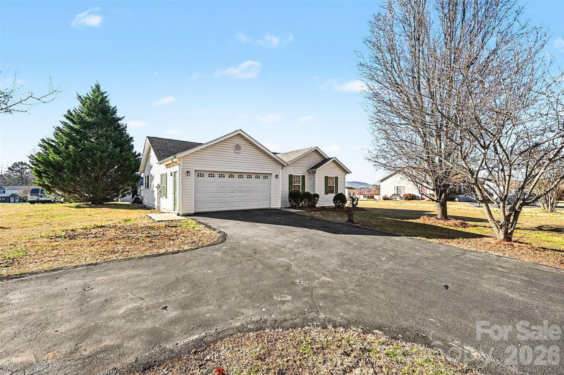 105 3rd Avenue - Photo 2