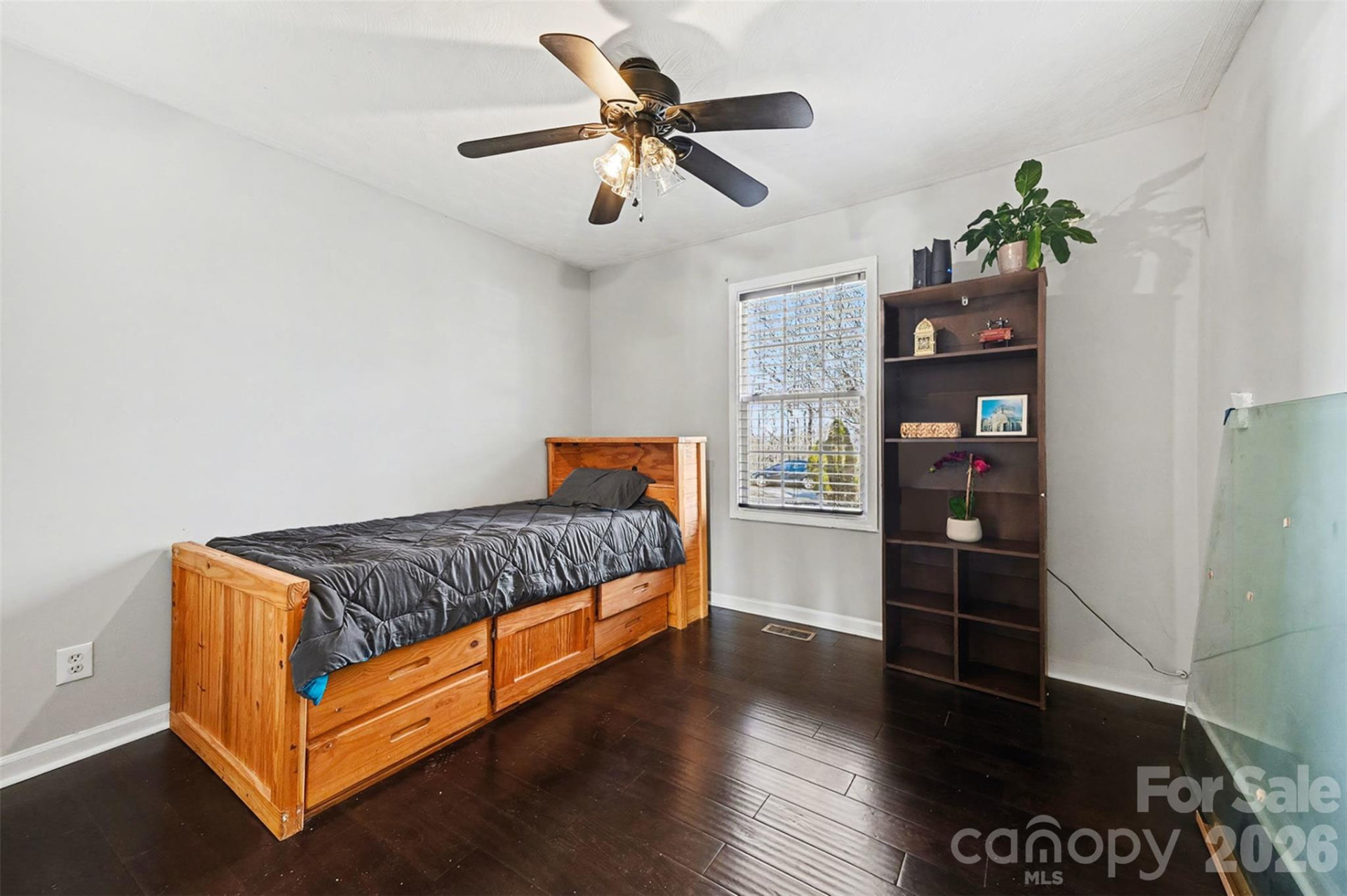 105 3rd Avenue - Photo 11