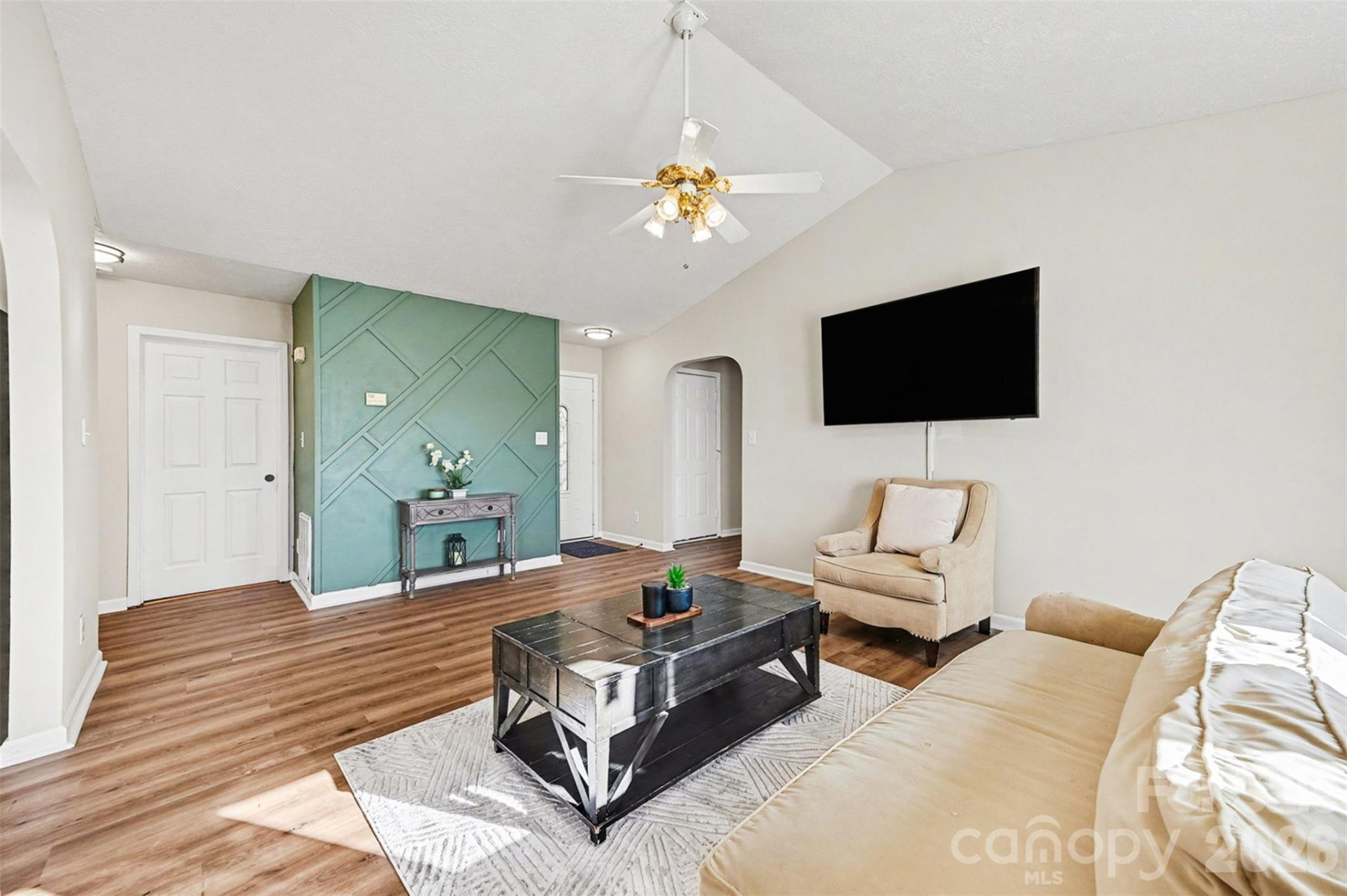 105 3rd Avenue - Photo 6