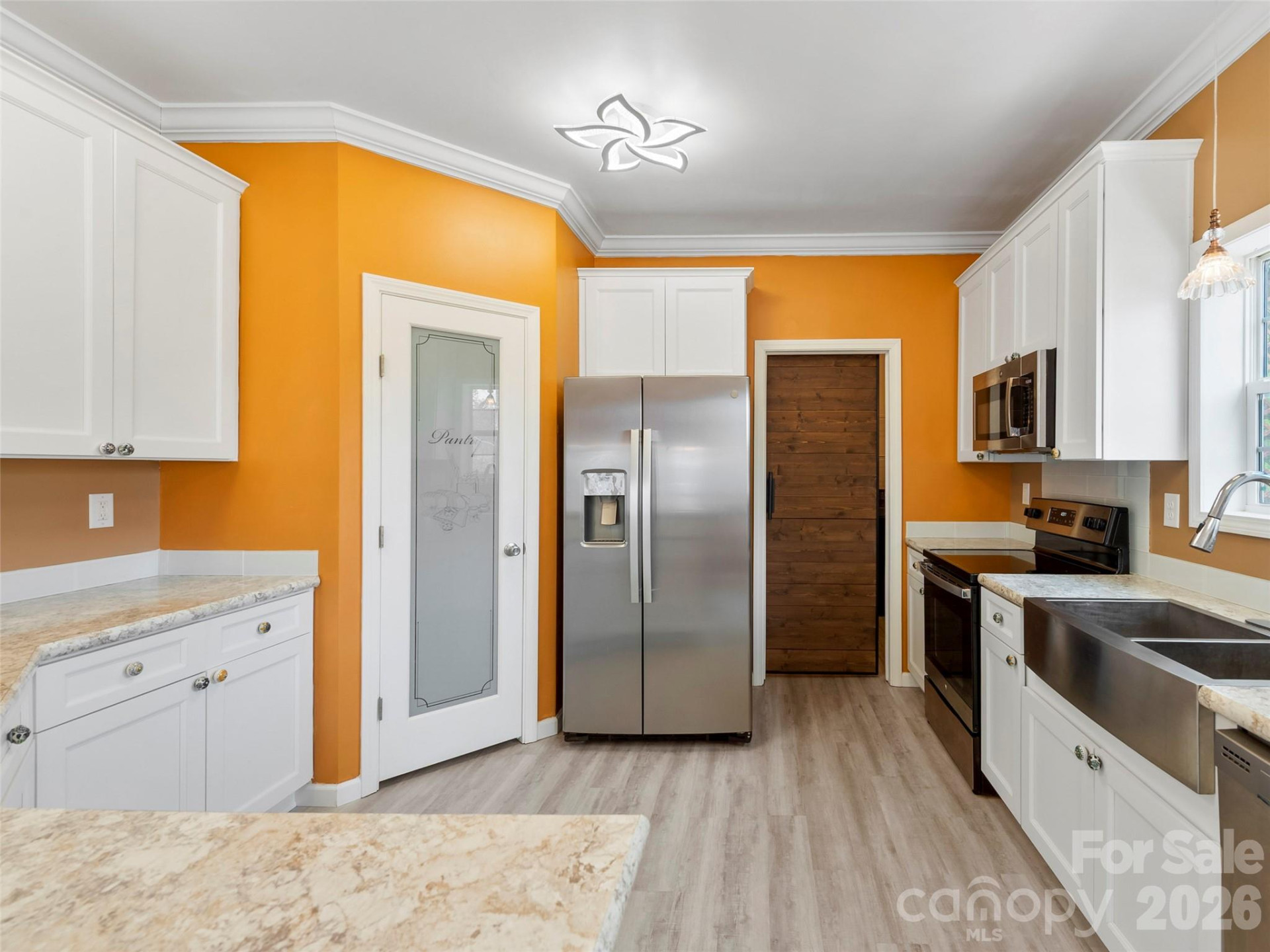 83 Moss Hill Drive - Photo 7