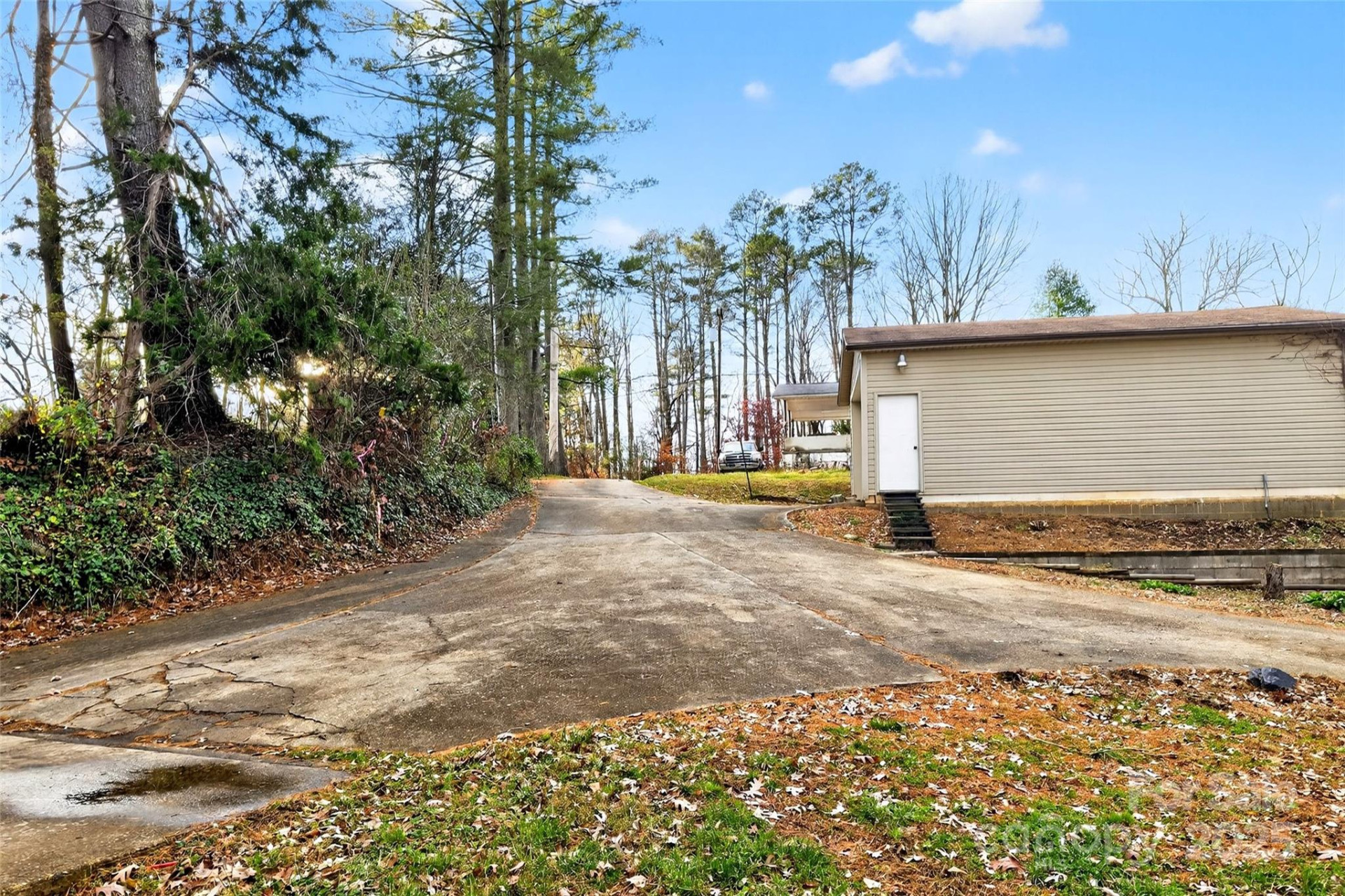 2390 Sugar Hill Road - Photo 31