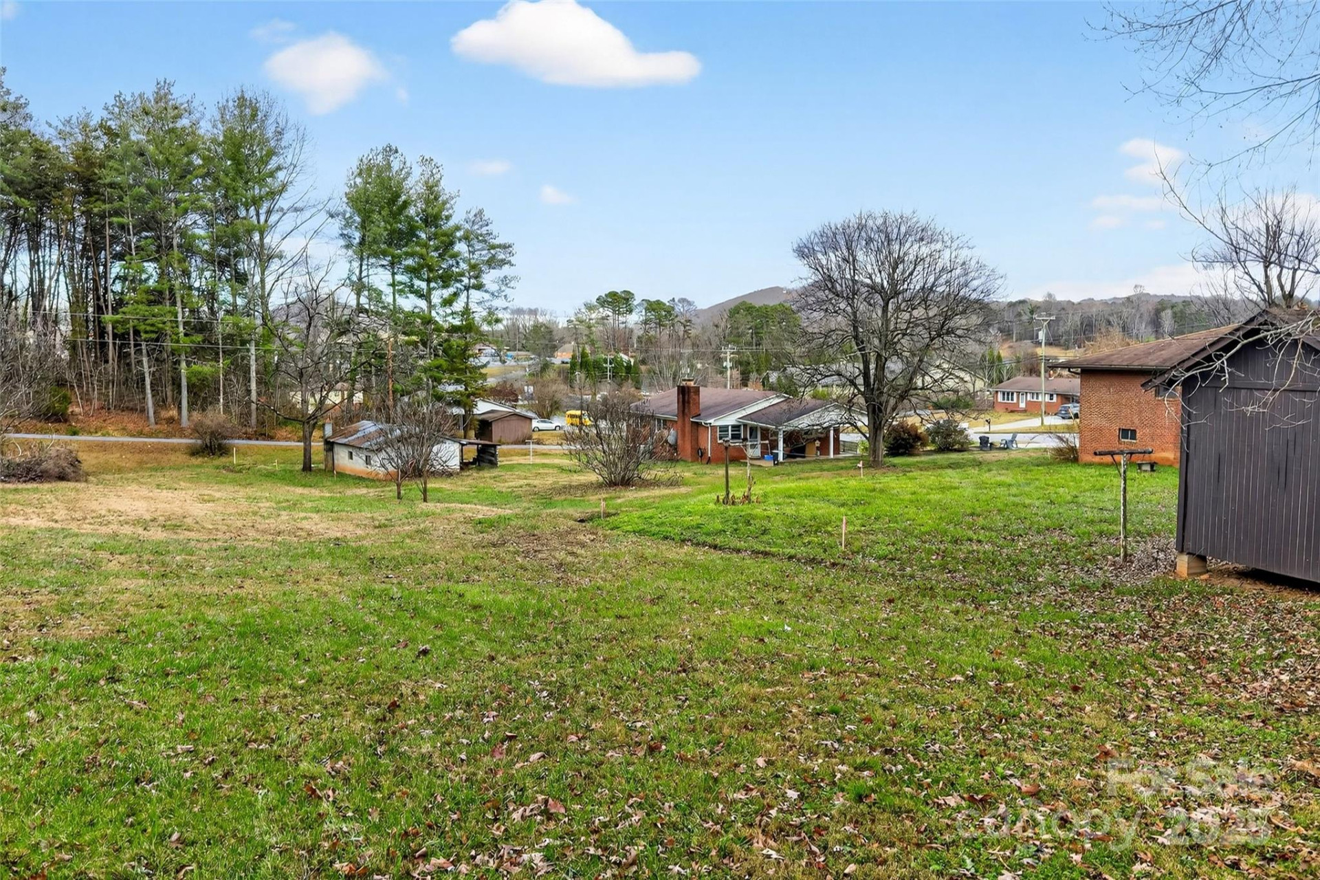 2390 Sugar Hill Road - Photo 32