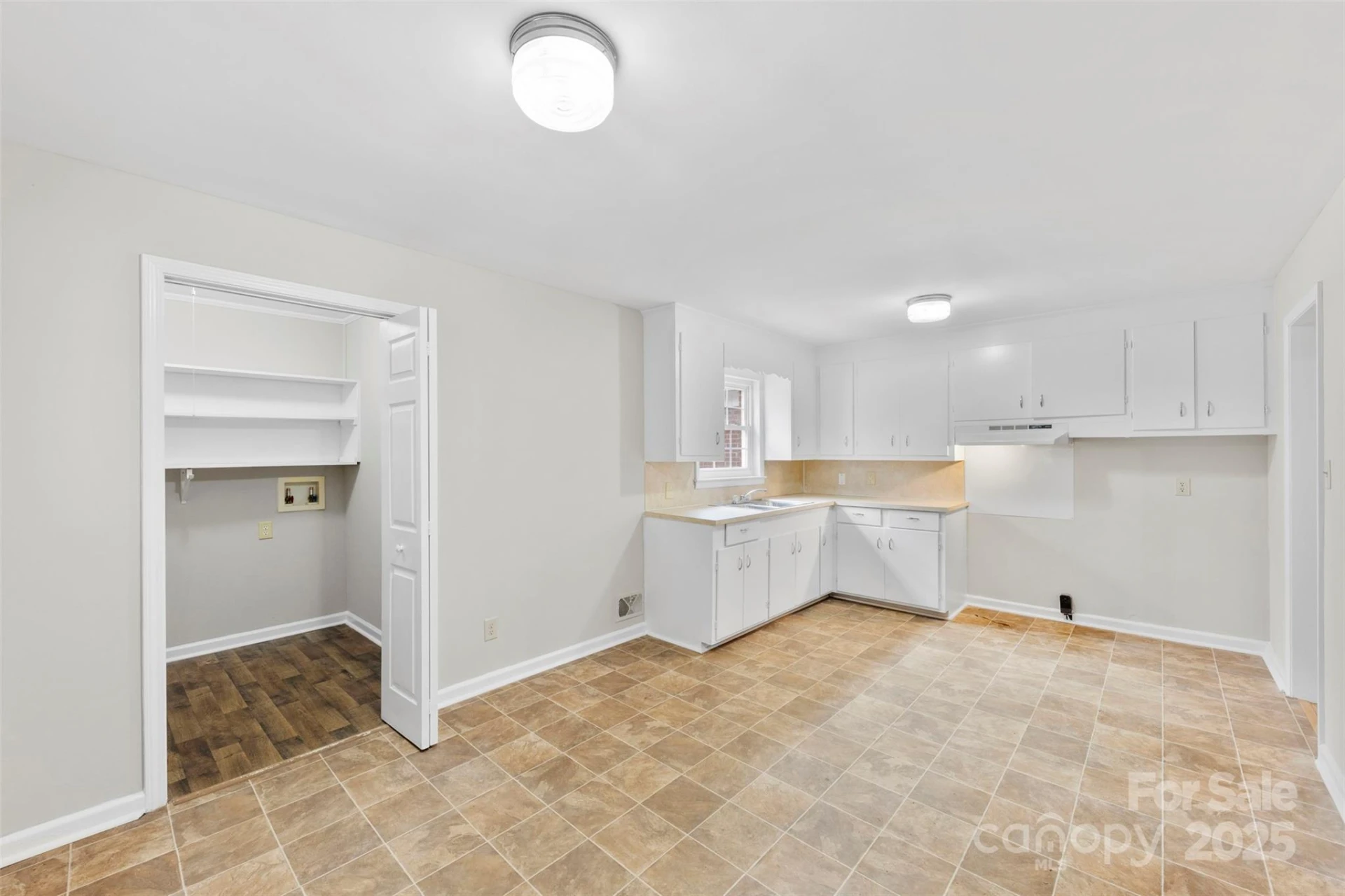746 Vale Street - Photo 5