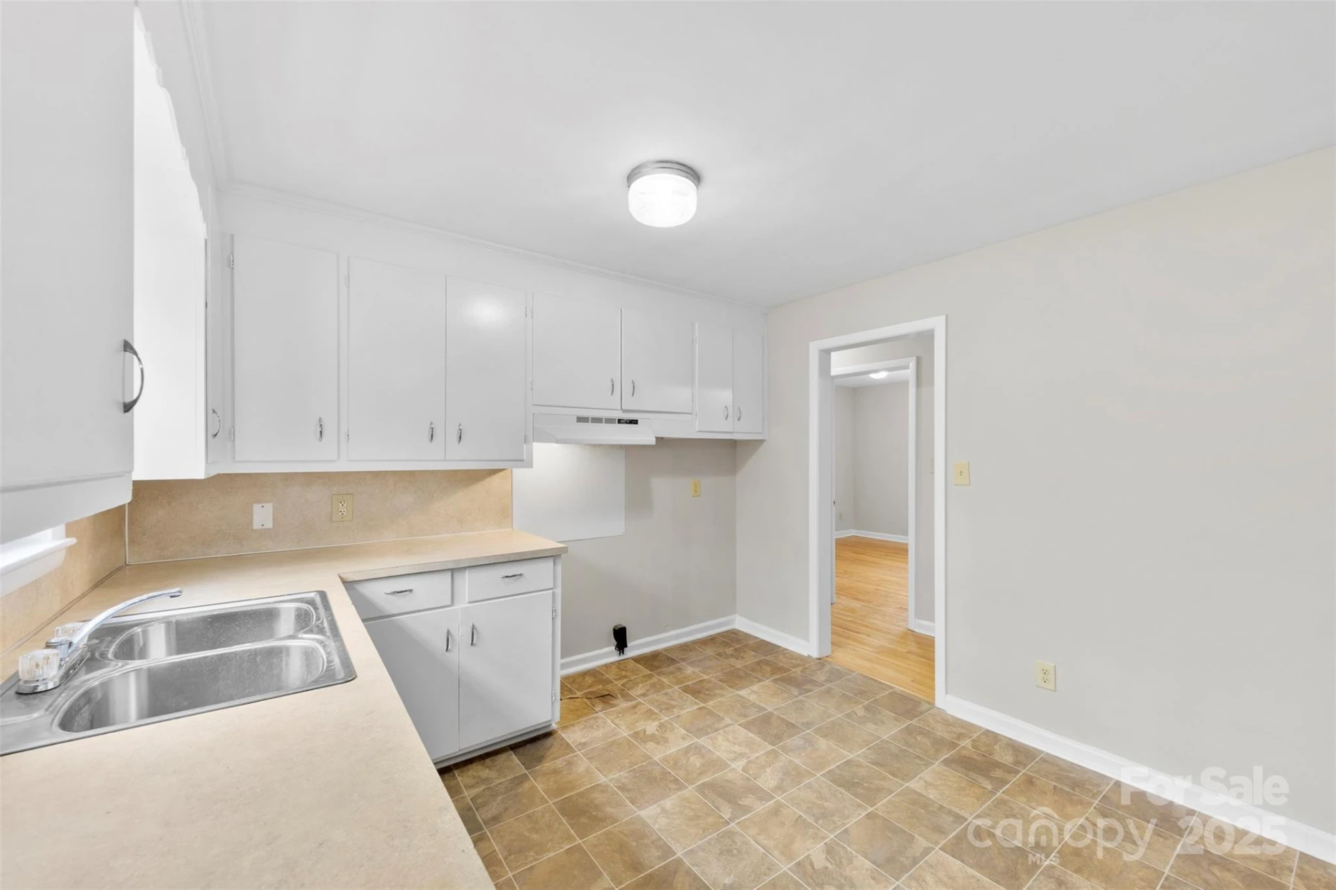 746 Vale Street - Photo 7