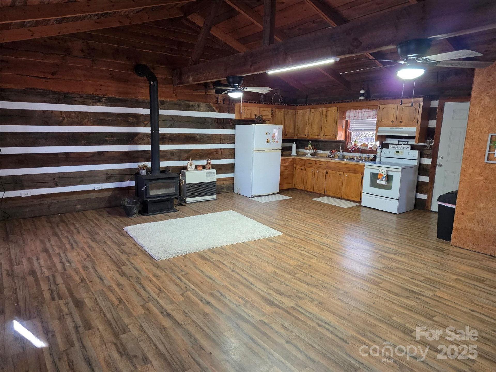 536 Hickory Springs Road - Photo 7