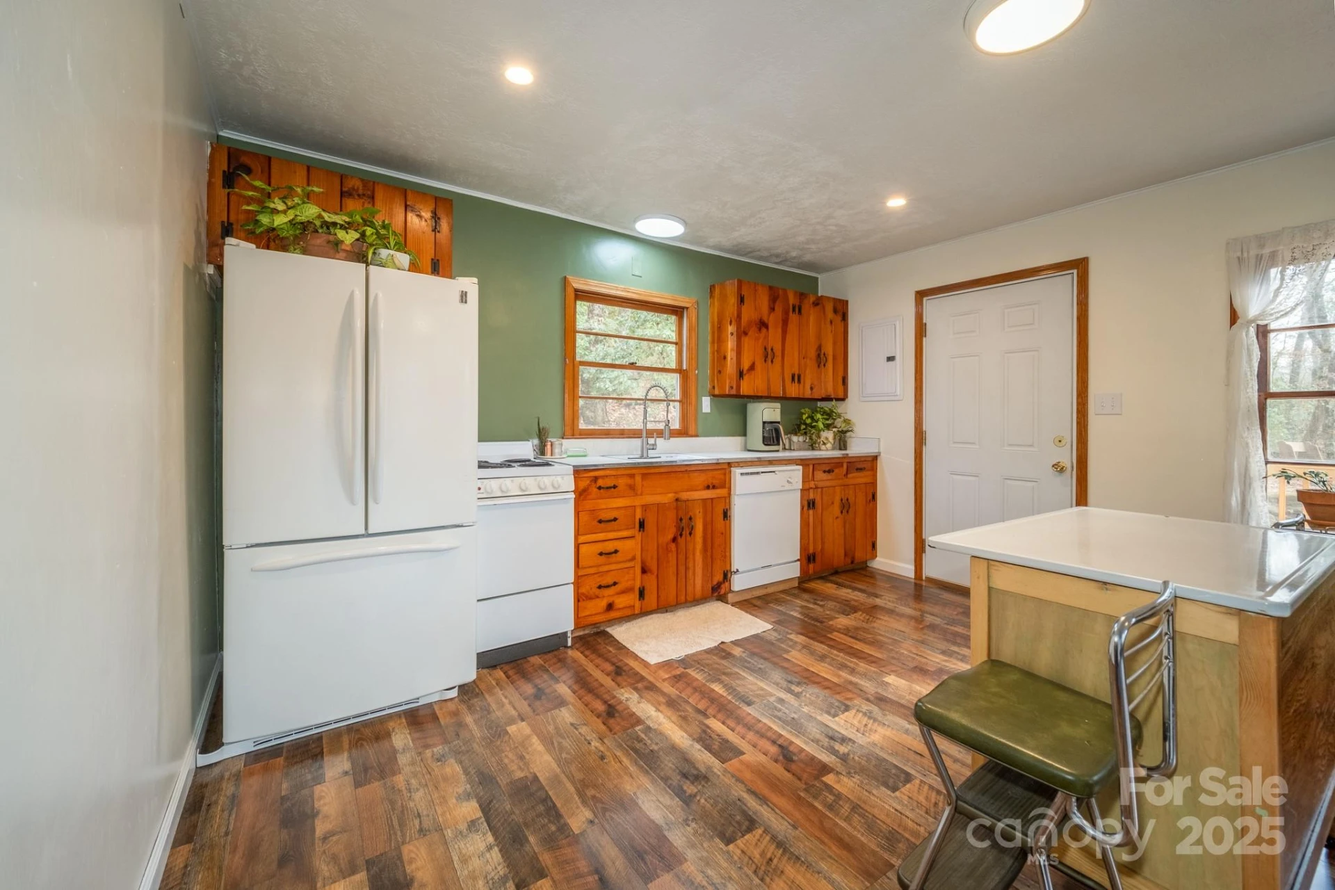 361 Rainbow Lake Drive - Photo 10