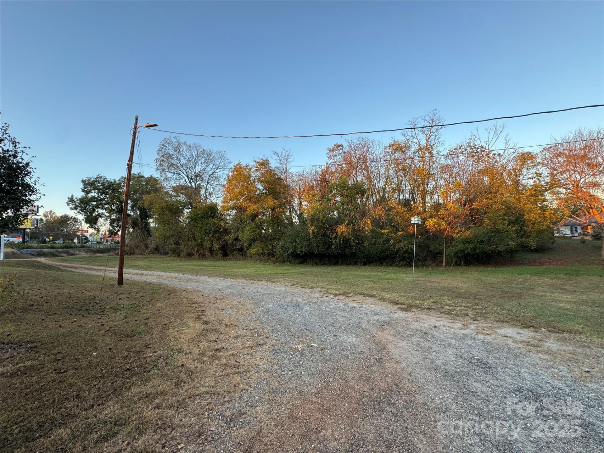 144 St Helena Drive - Photo 5