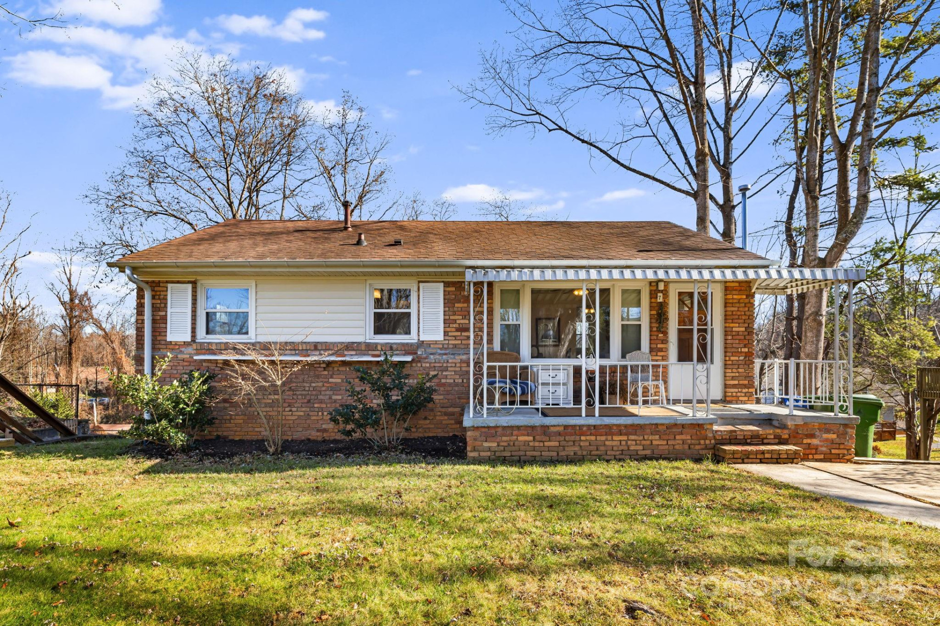 7 Crestland Road - Photo 2