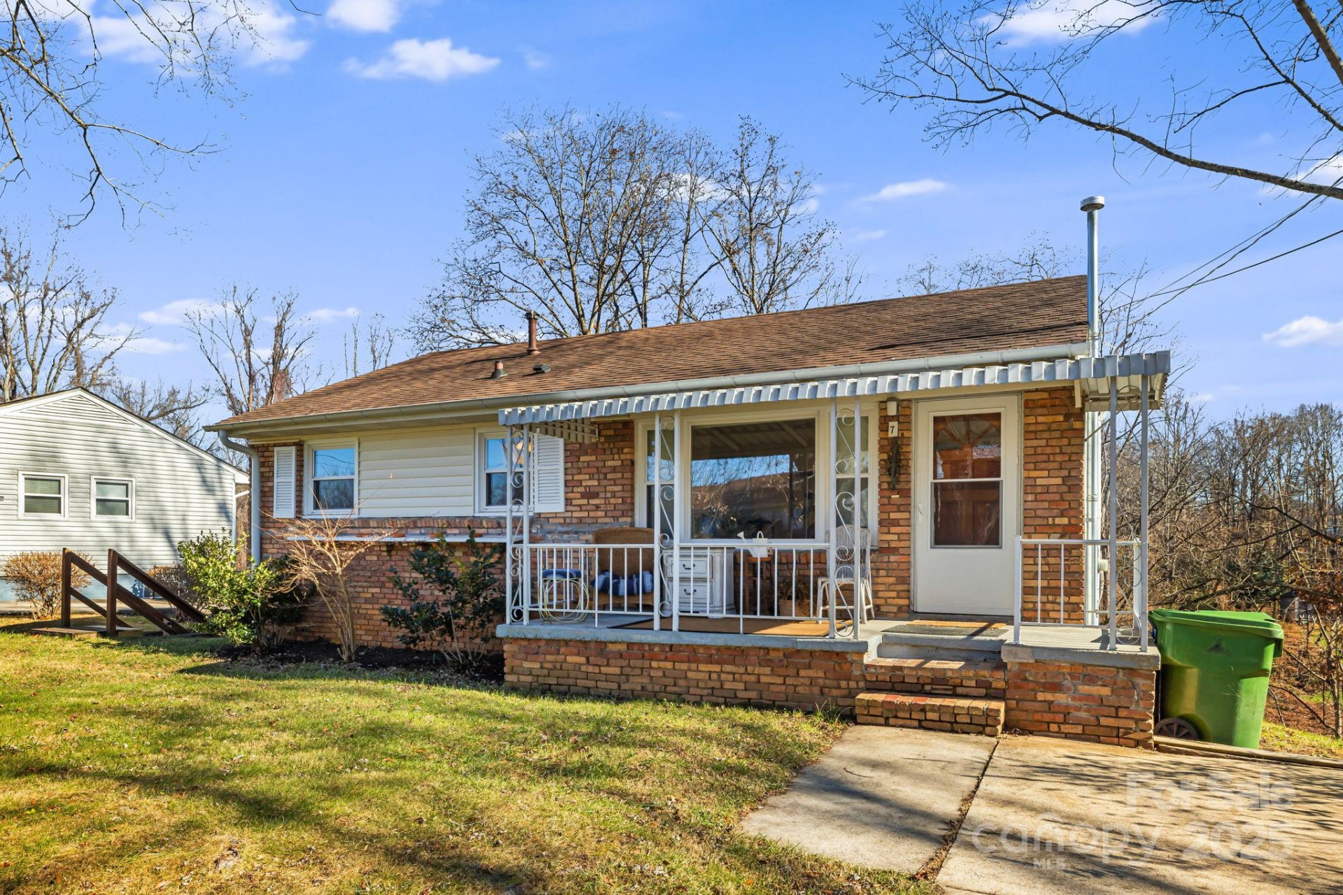 7 Crestland Road - Photo 3