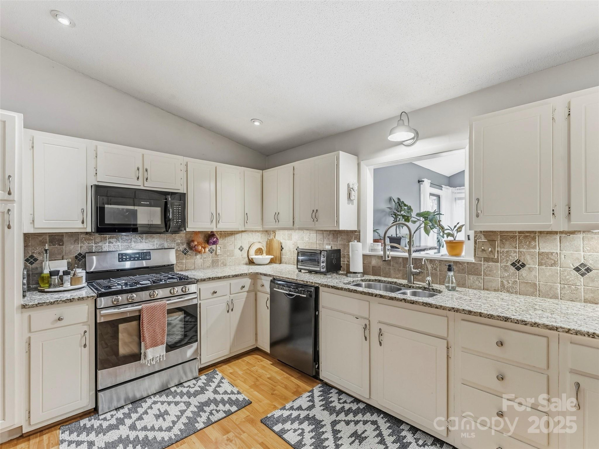 531 Three Mile Knob Road - Photo 13