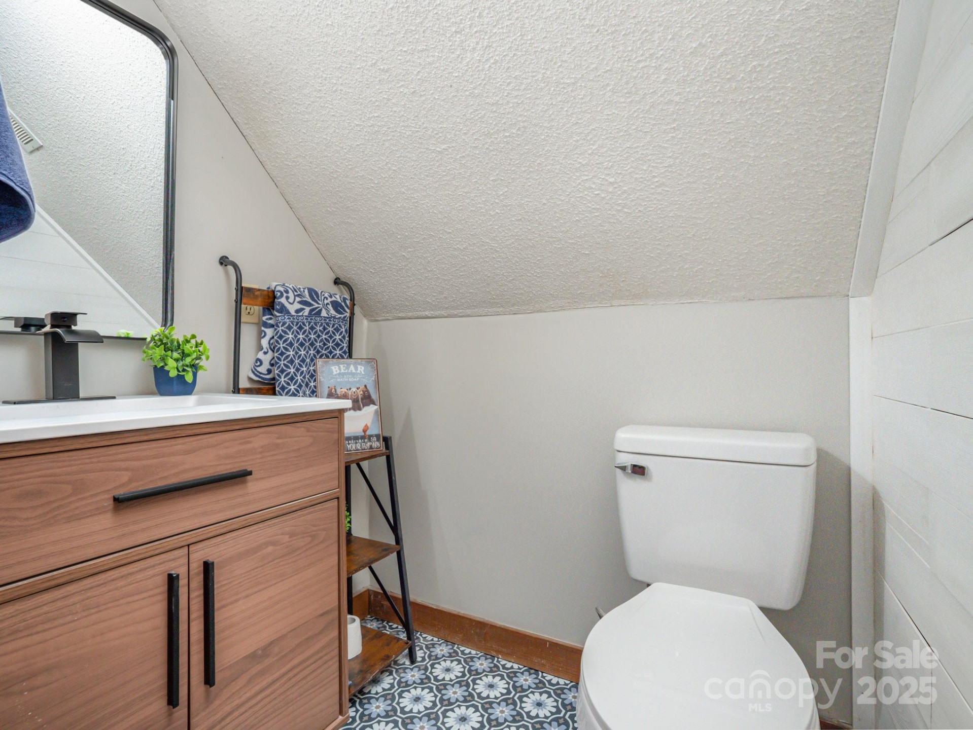 5460 US 64 Highway - Photo 9