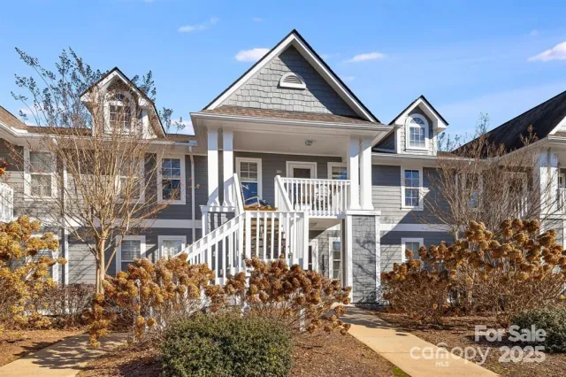 2904 Sagamore Lane