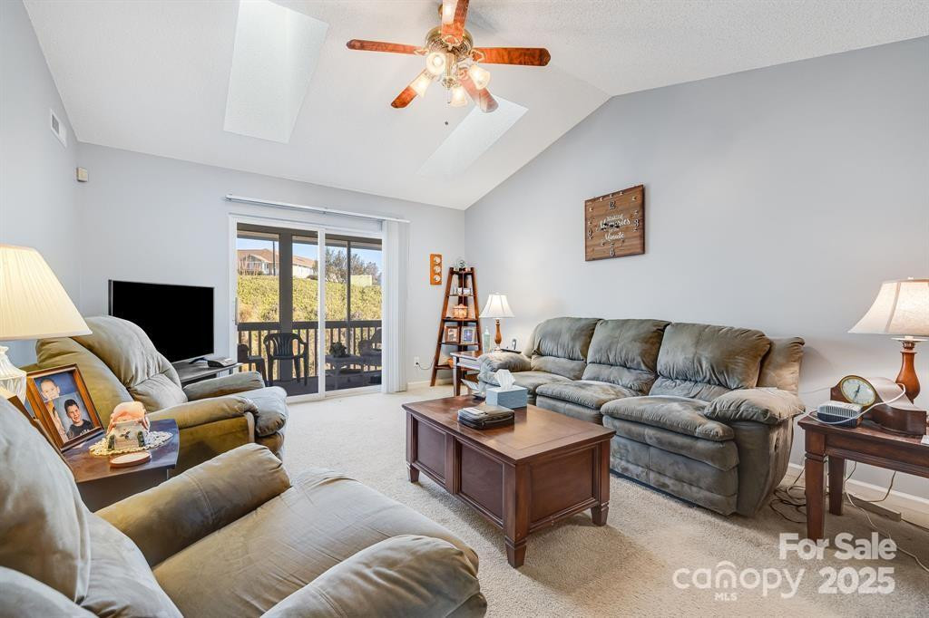 2904 Sagamore Lane - Photo 4