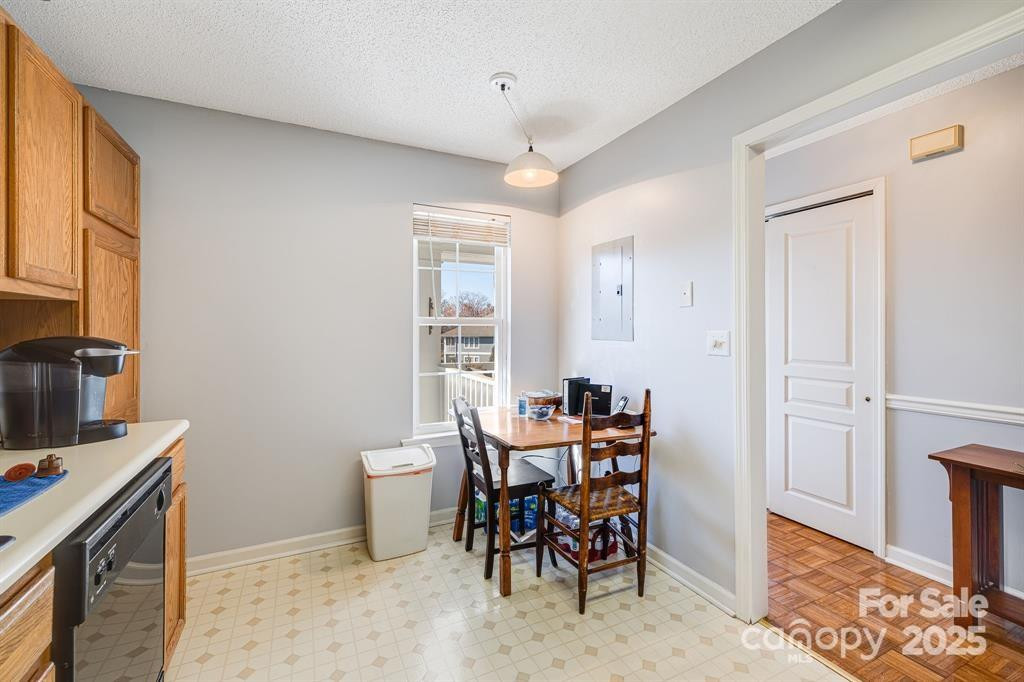 2904 Sagamore Lane - Photo 8