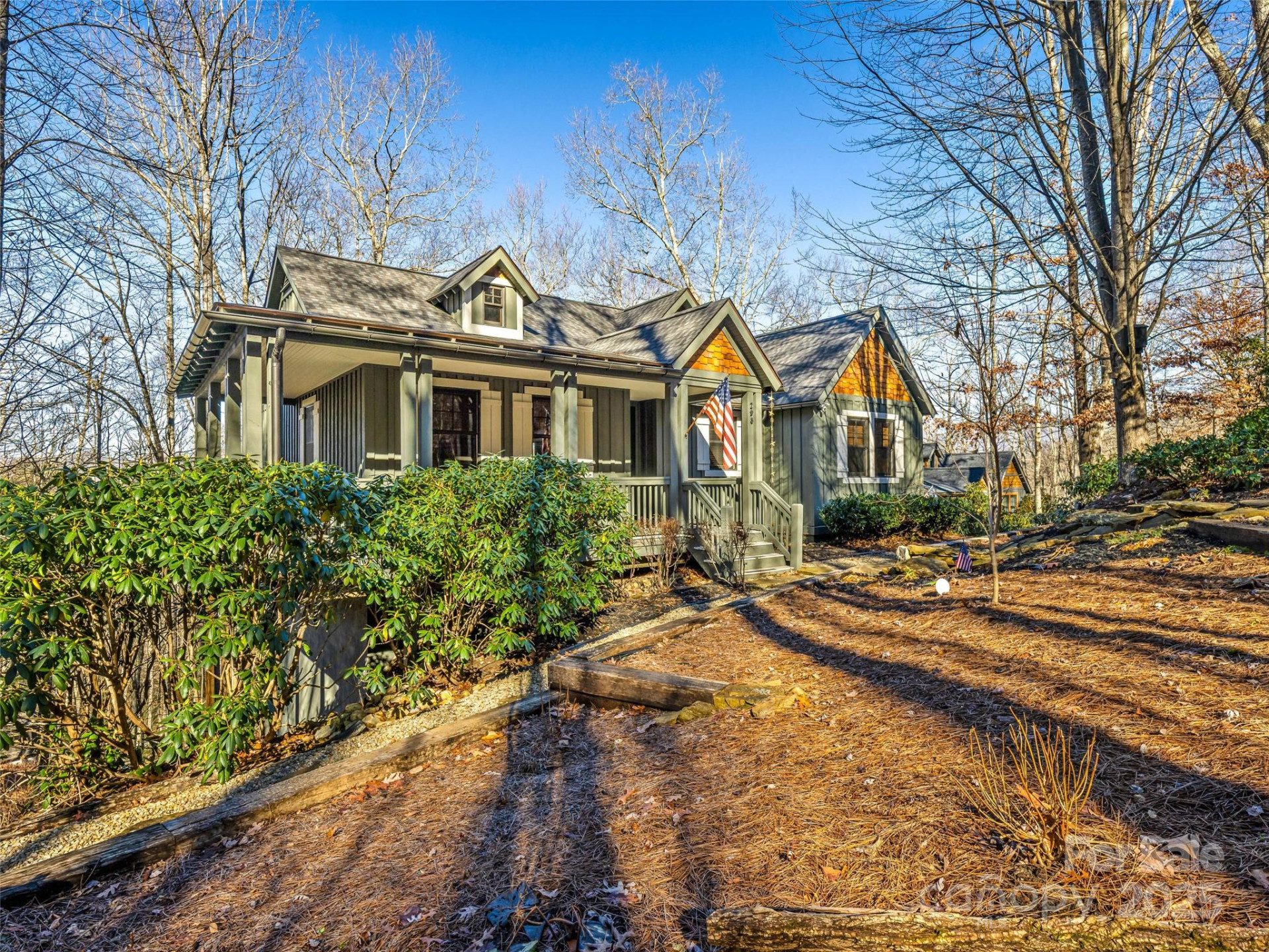 298 Hedgewood Drive - Photo 32