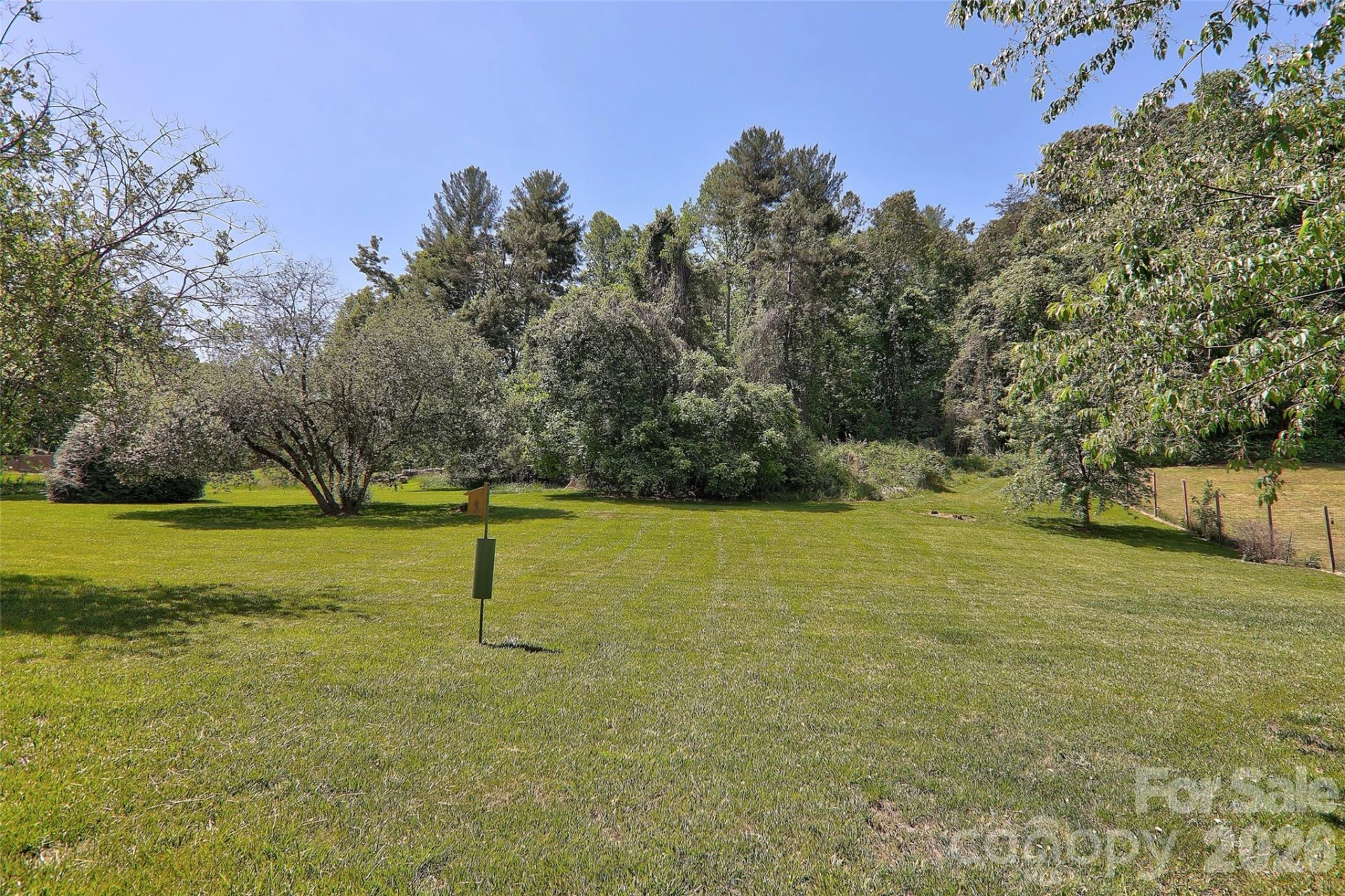 16 Southwood Drive - Photo 3