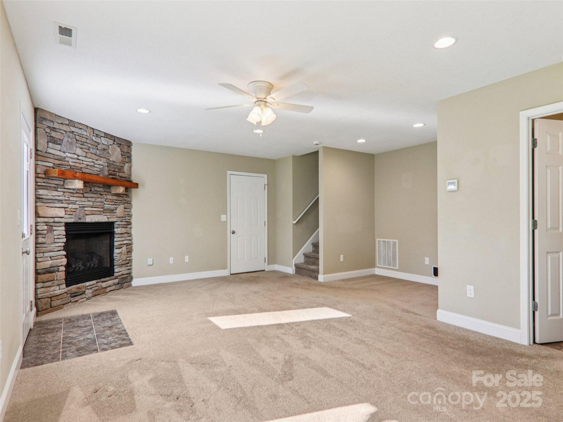 16 Southwood Drive - Photo 29