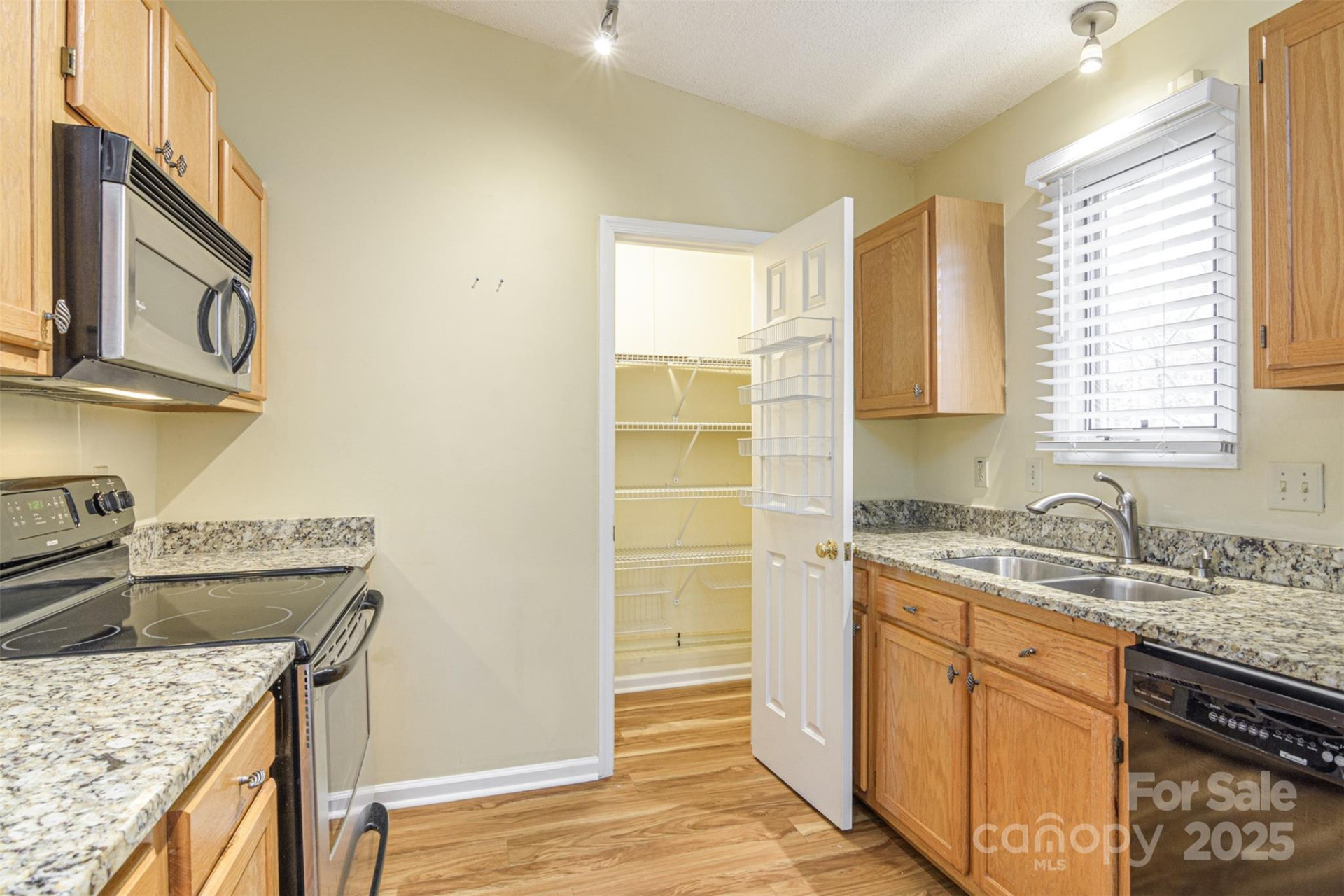 308 Dellford Court - Photo 18