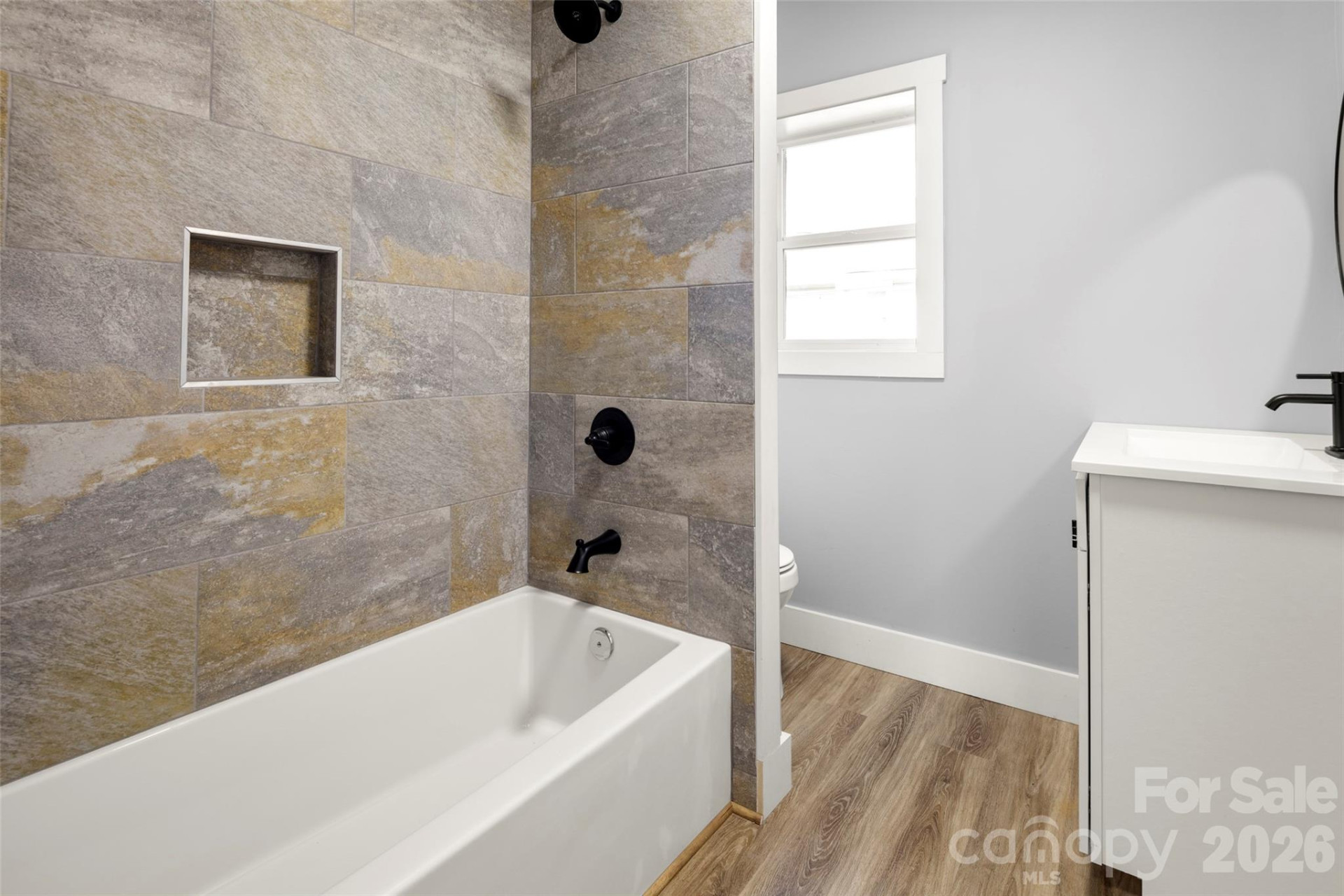 342 Cleghorn Street - Photo 8