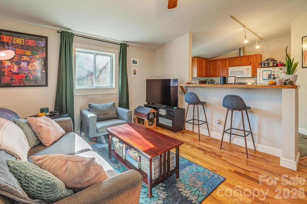 54 Liberty Street - Photo 6