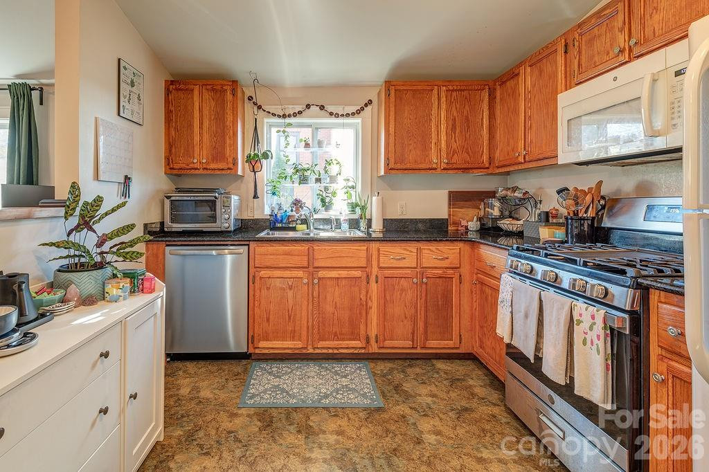 54 Liberty Street - Photo 8