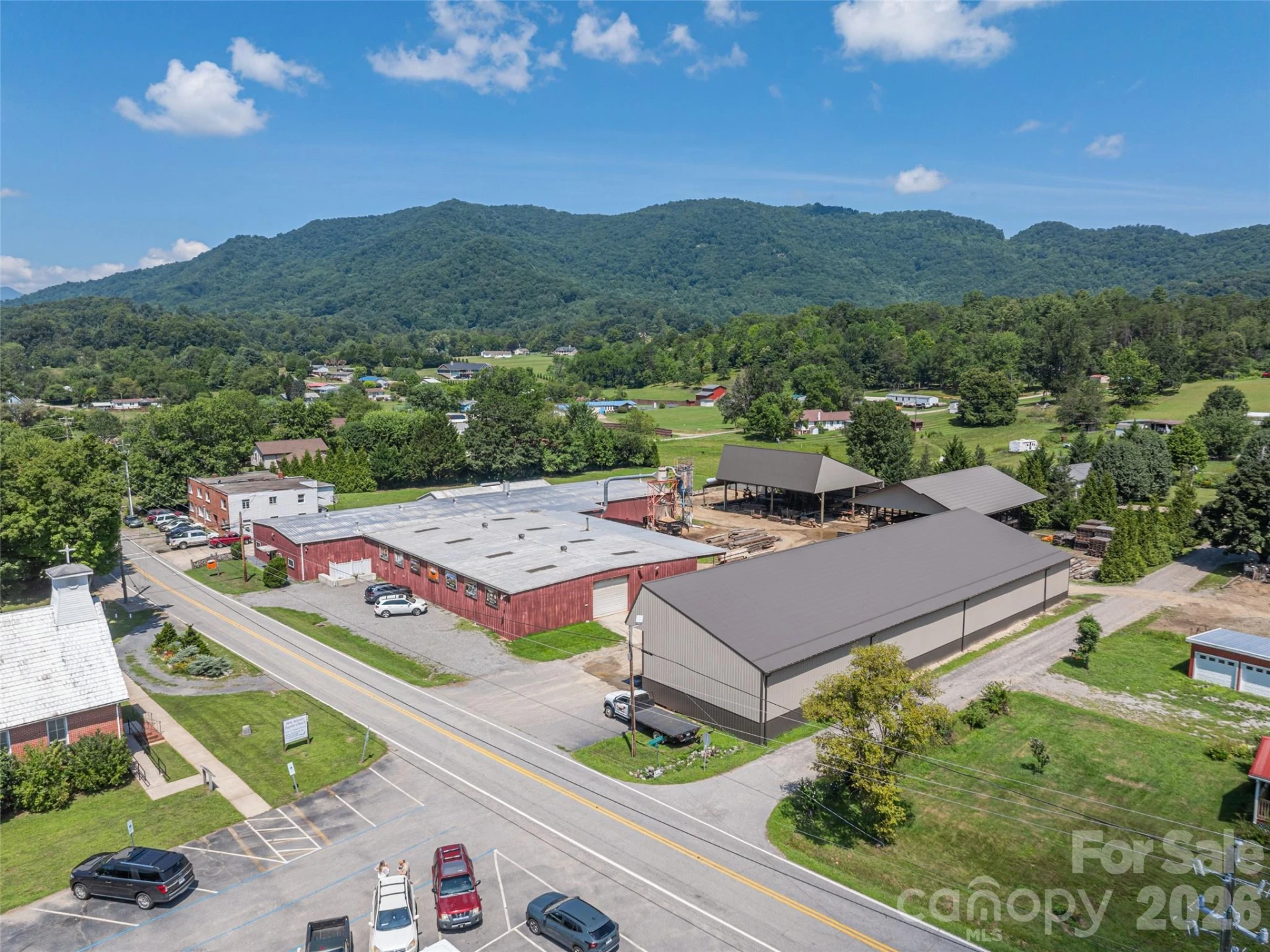 635 Sonoma Road - Photo 2