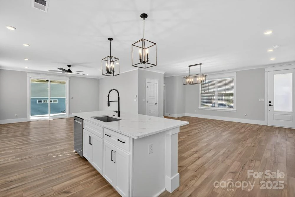 2068 Fordhill Street - Photo 32