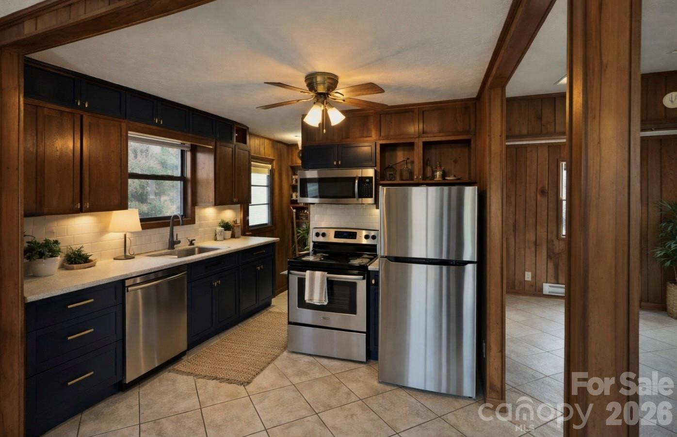 545 Timberline Drive - Photo 3