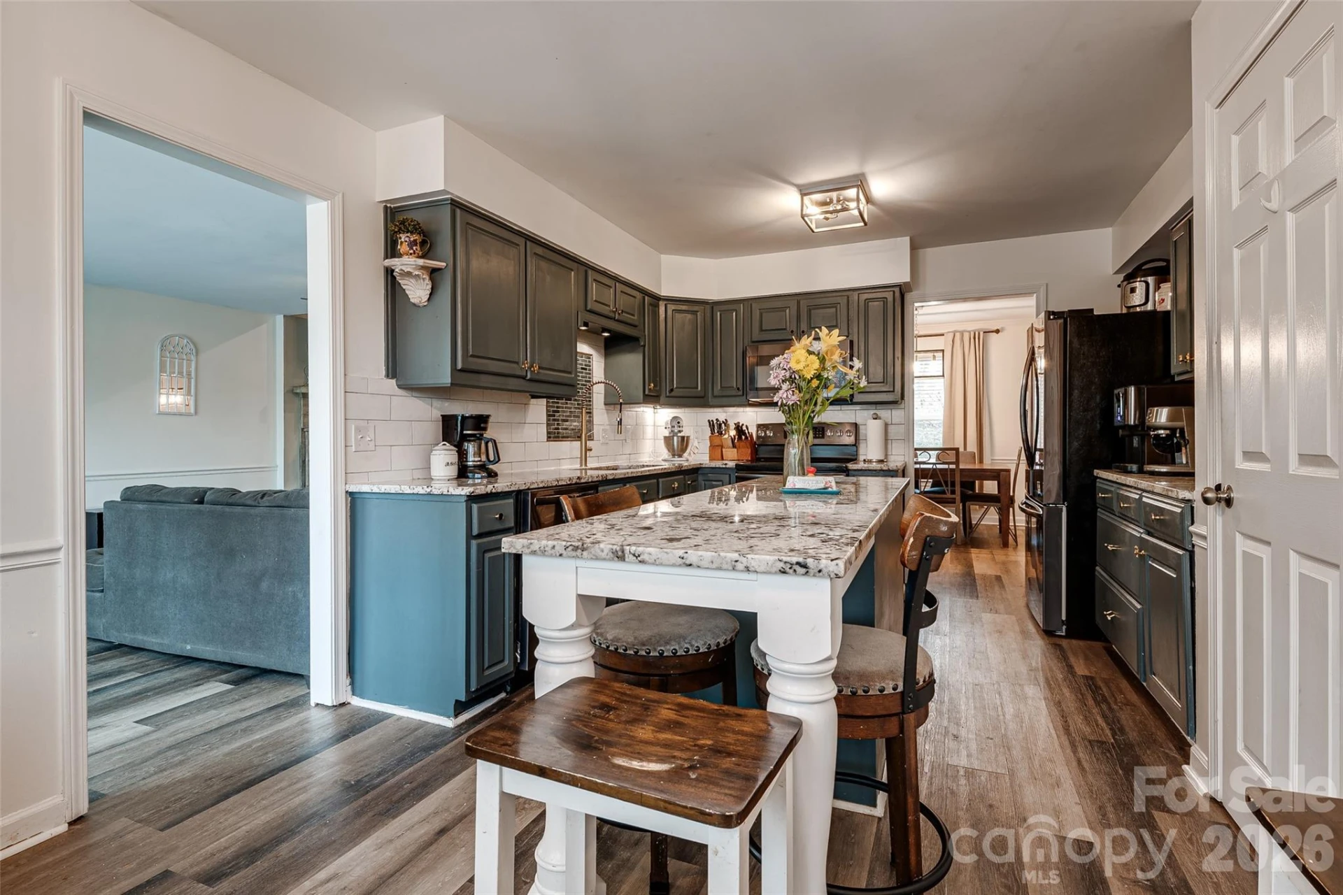 1015 Quail Circle - Photo 14