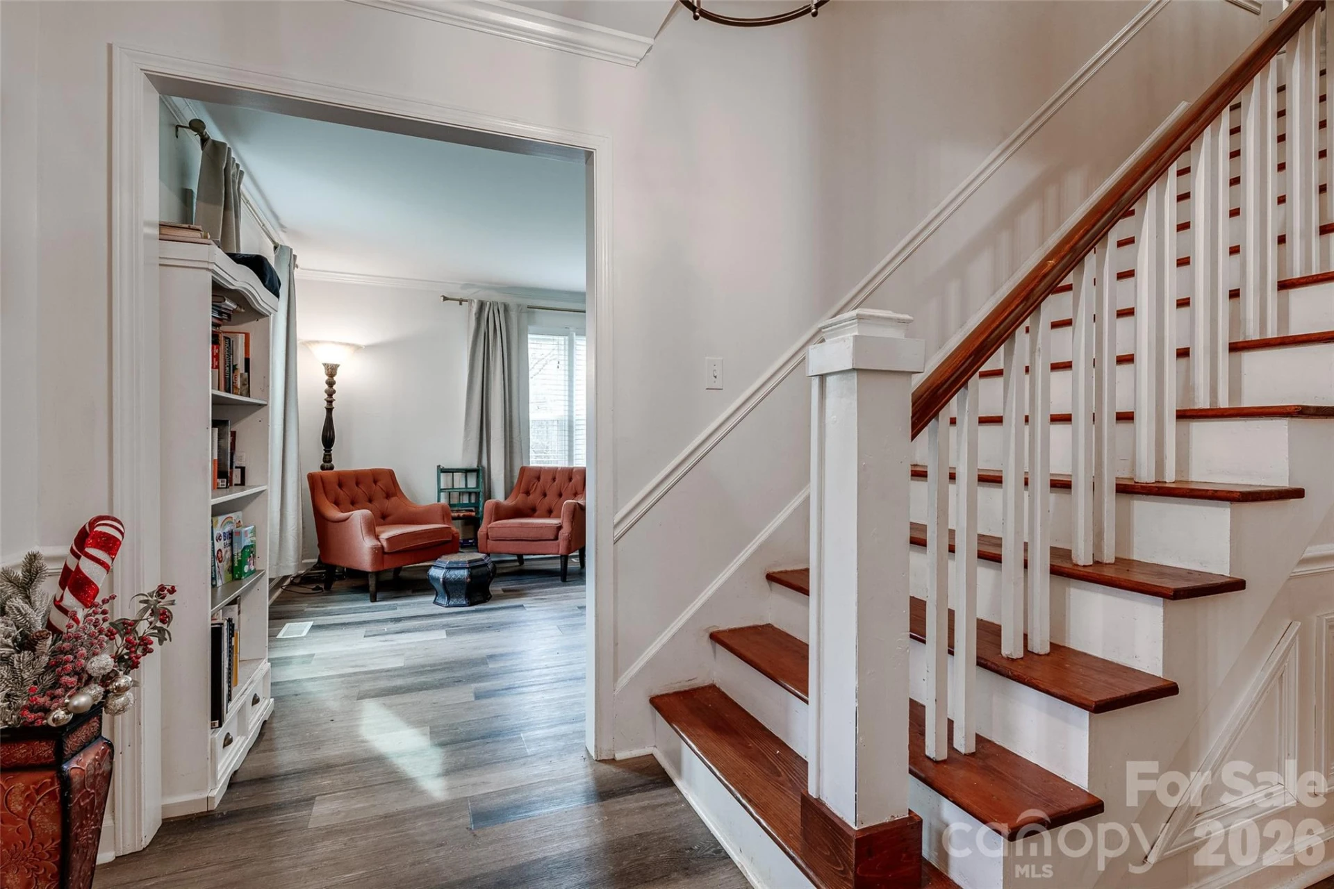 1015 Quail Circle - Photo 8