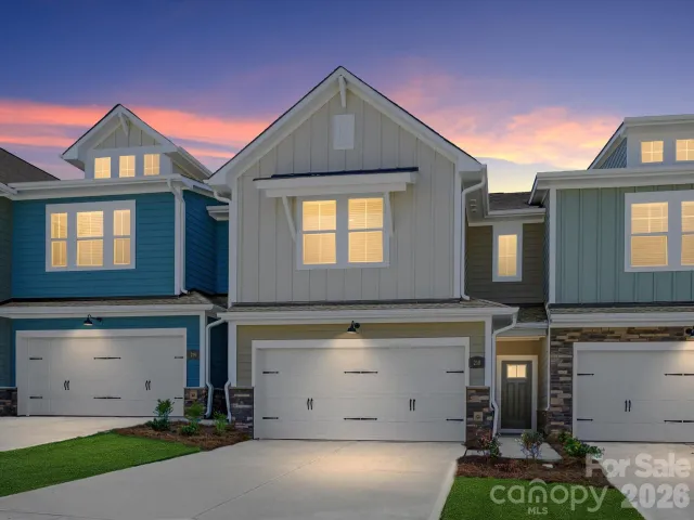 210 Quartz Hill Way