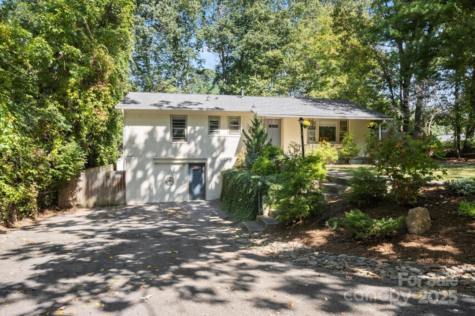 196 Weston Road - Photo 2