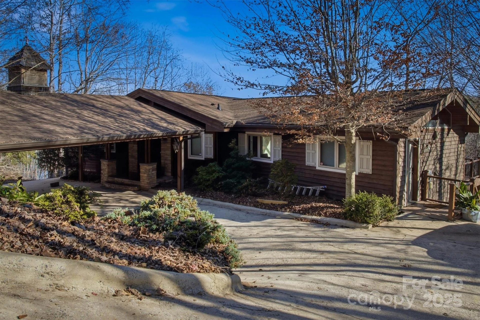 536 Harborside Drive - Photo 2