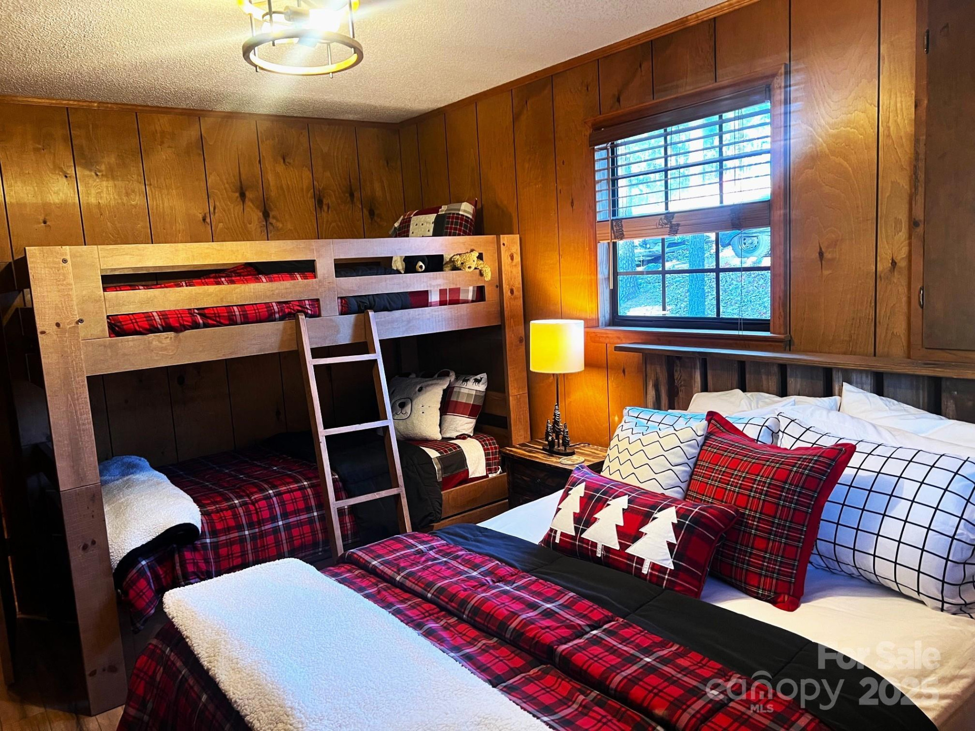 8550 Faraway Drive - Photo 15