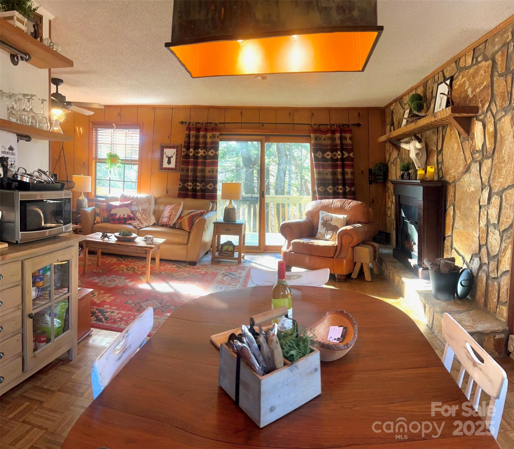 8550 Faraway Drive - Photo 8