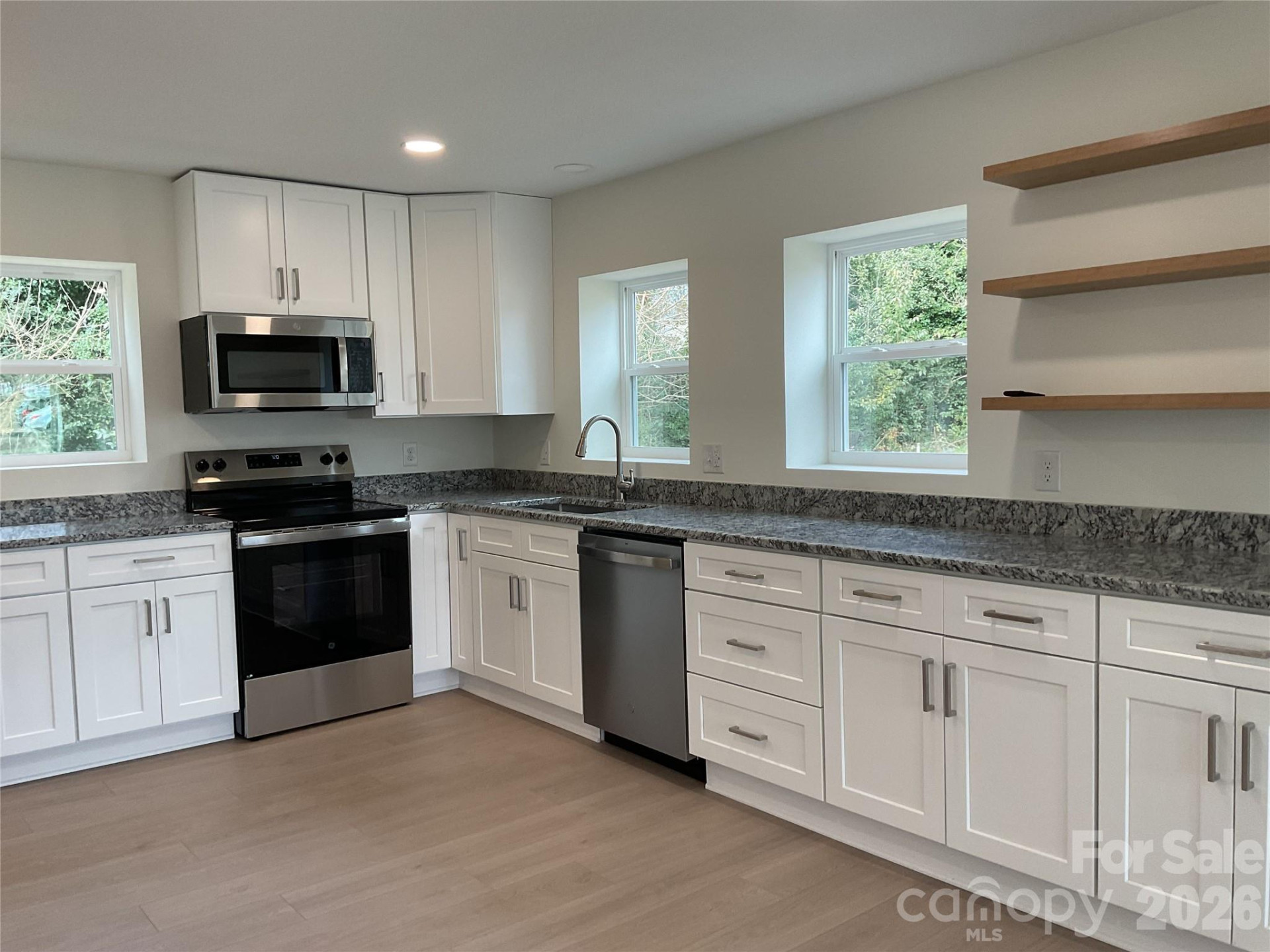 298 Church Street - Photo 3